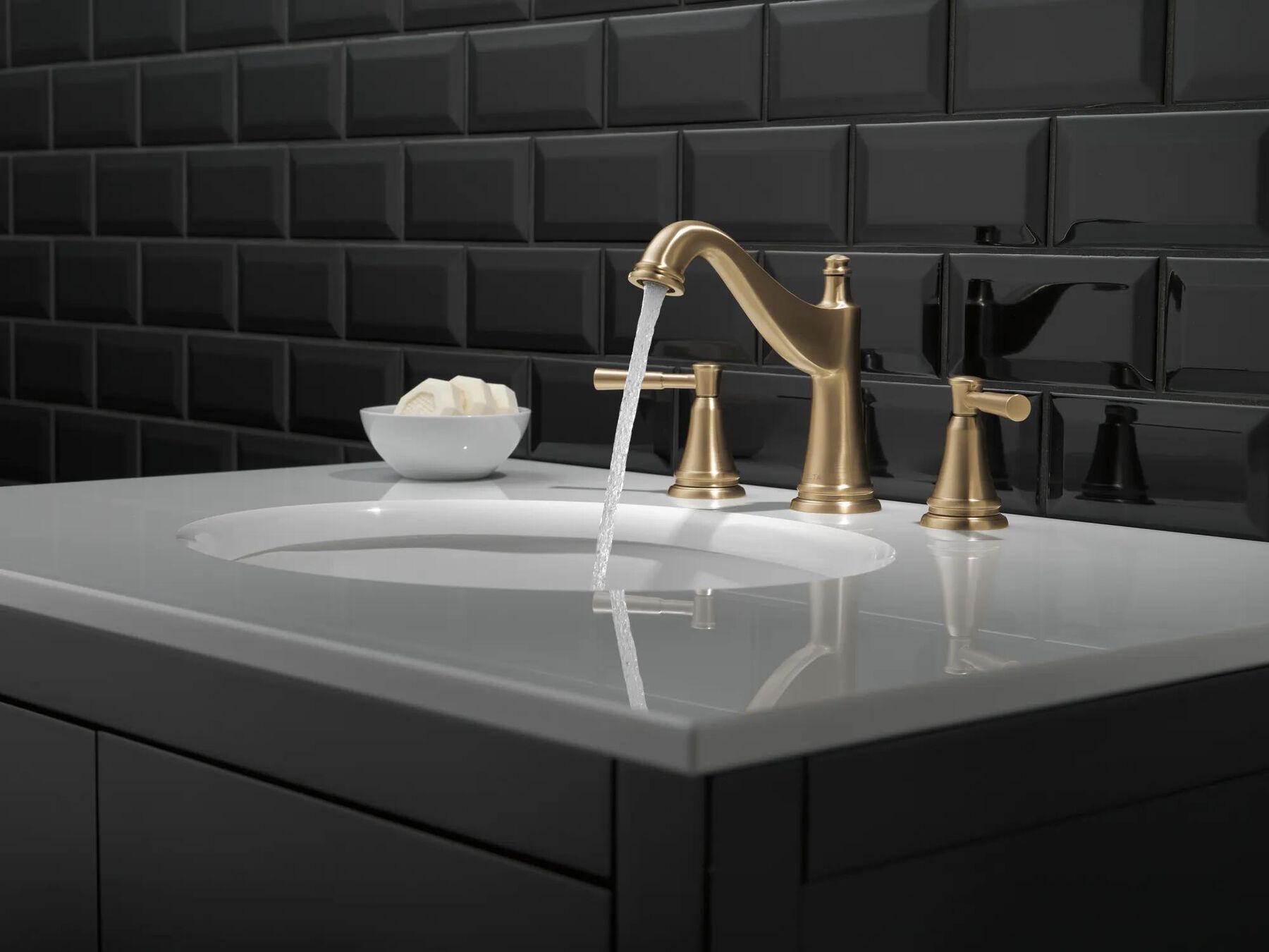 Two Handle Widespread Bathroom Faucet