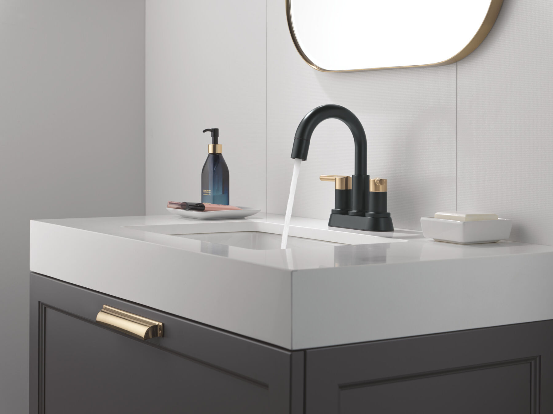 Two Handle Centerset Pull-Down Bathroom Faucet