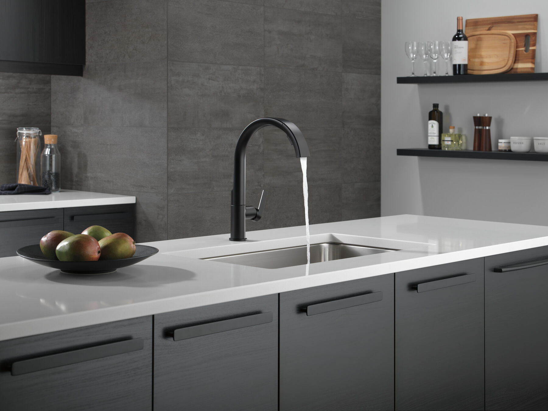Single-Handle Pull-Down Kitchen Faucet