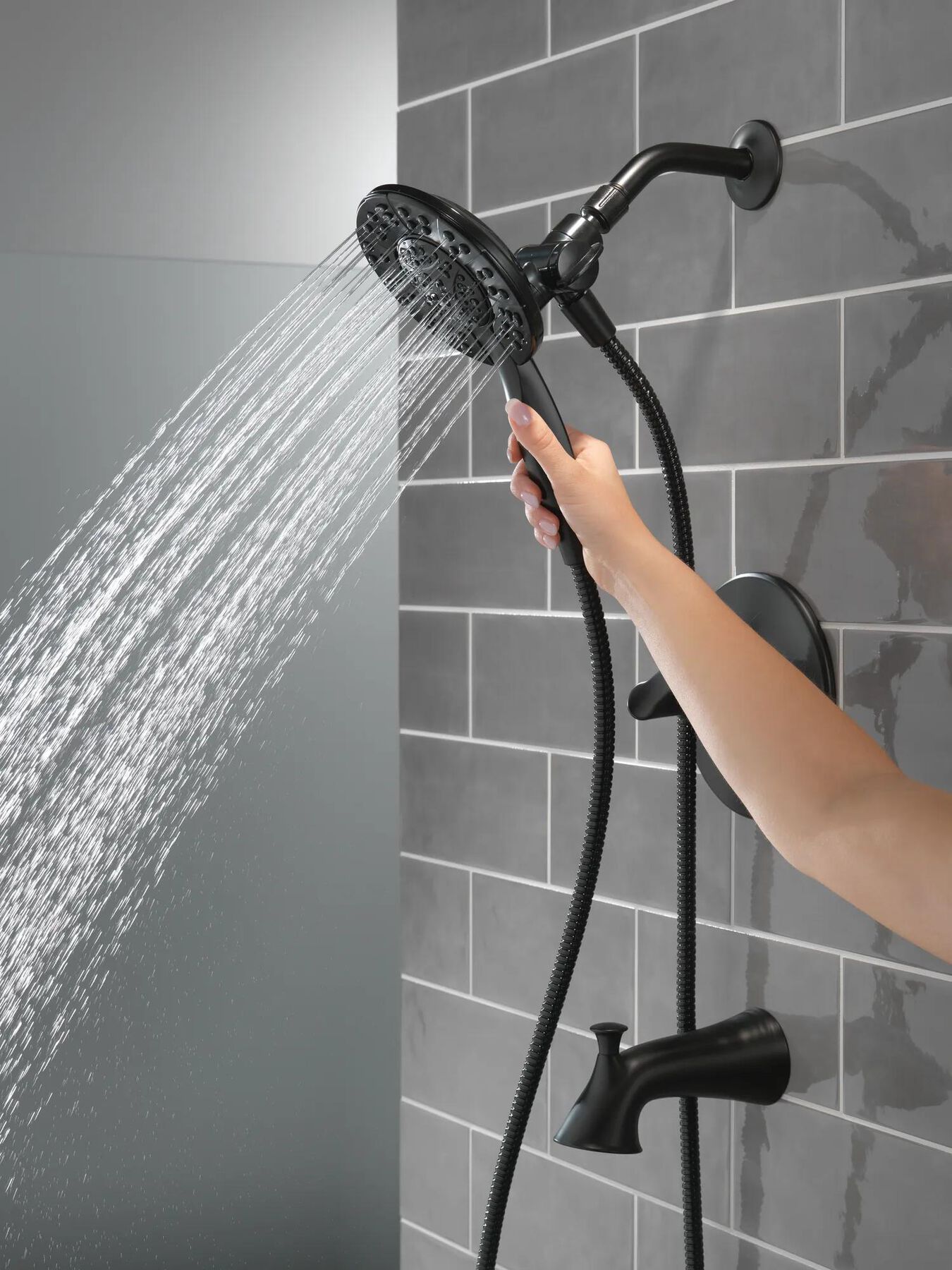 Monitor&reg;&nbsp;14 Series Tub & Shower With In2ition&reg;