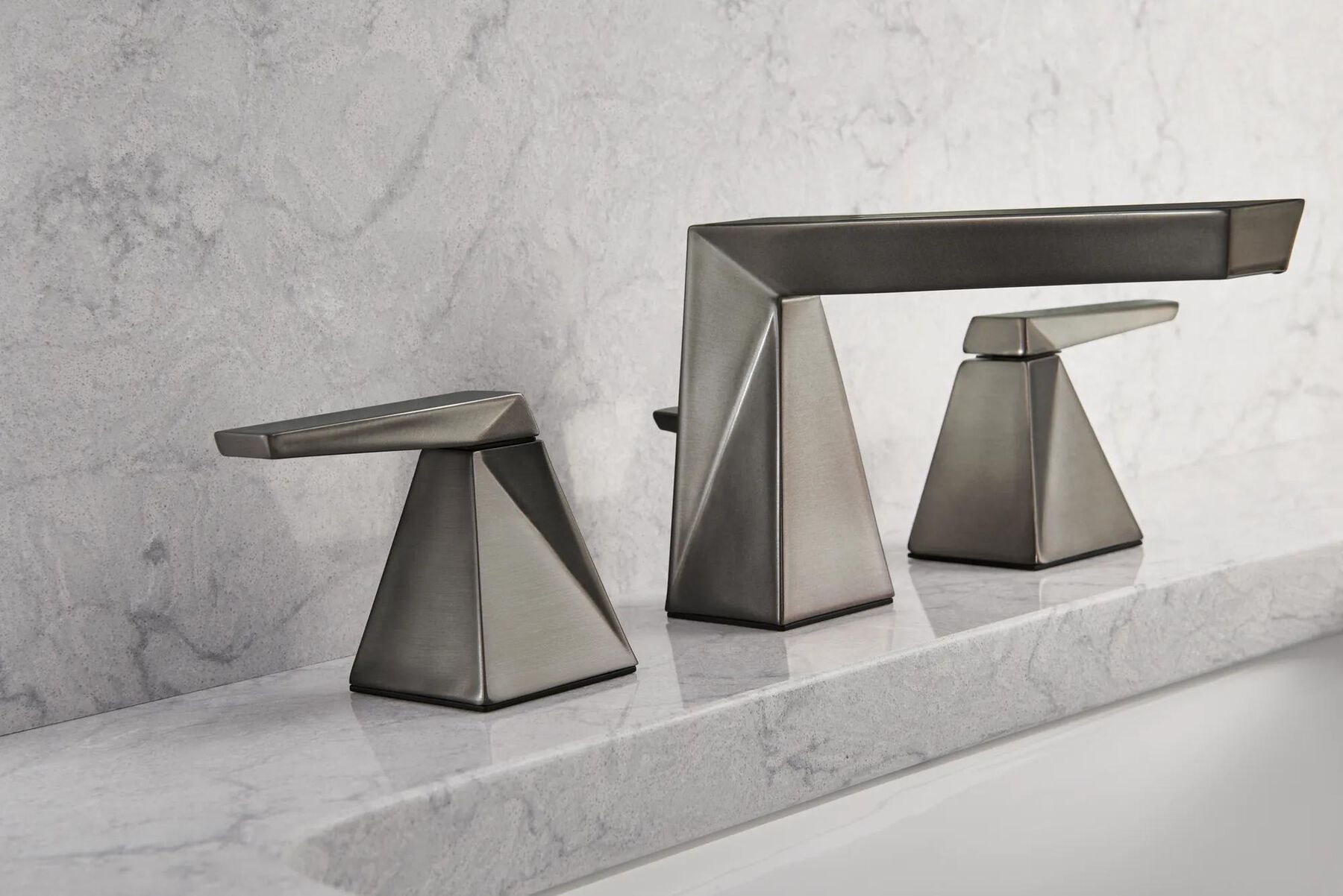 Two Handle Widespread Bathroom Faucet