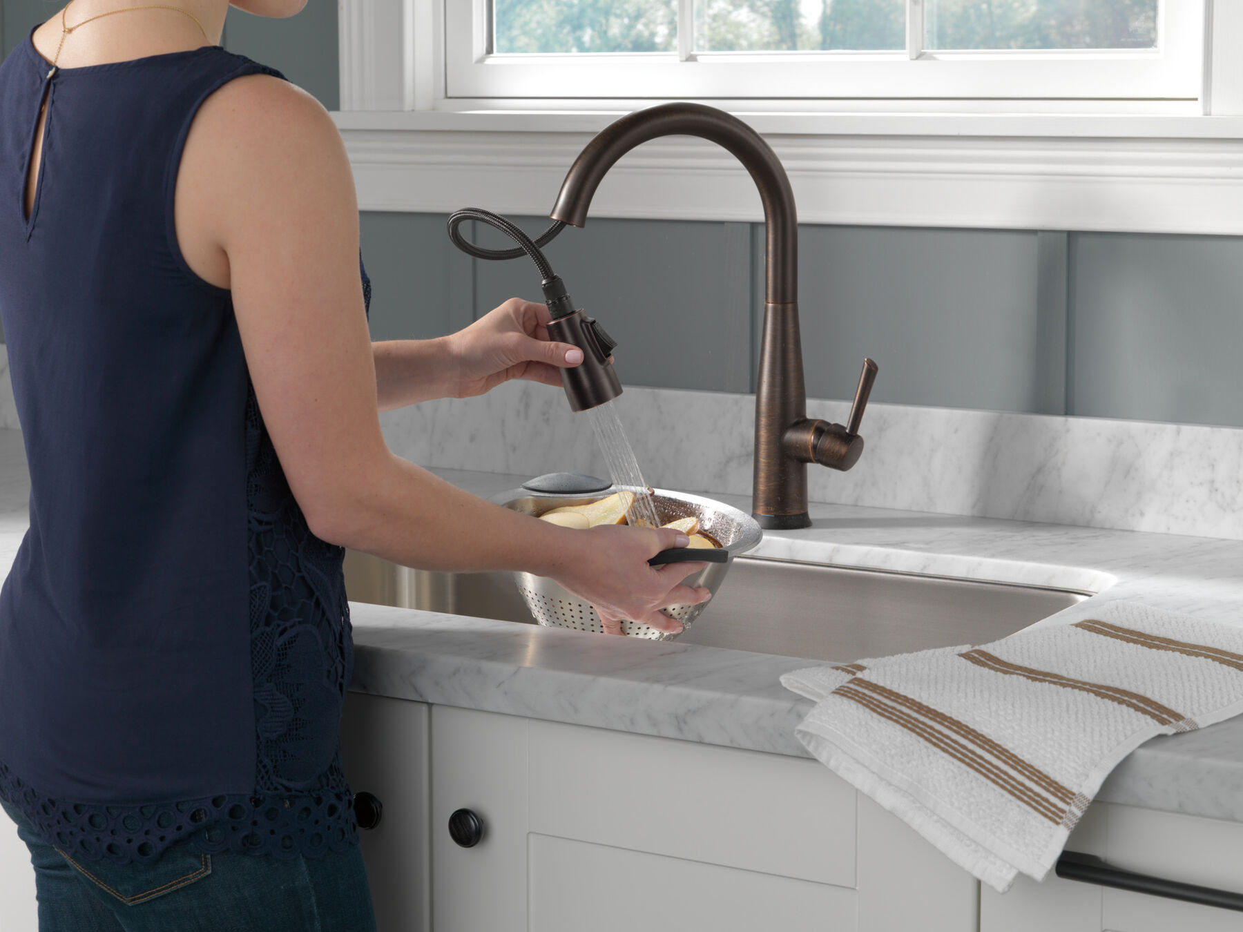 Single Handle Touch<sub>2</sub>O&reg;  Pull-Down Kitchen Faucet  (Recertified)