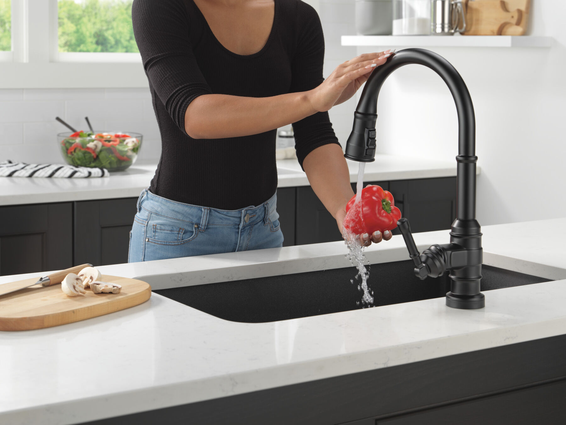 Single Handle Pull-Down Kitchen Faucet With Touch<sub>2</sub>O&reg;  Technology