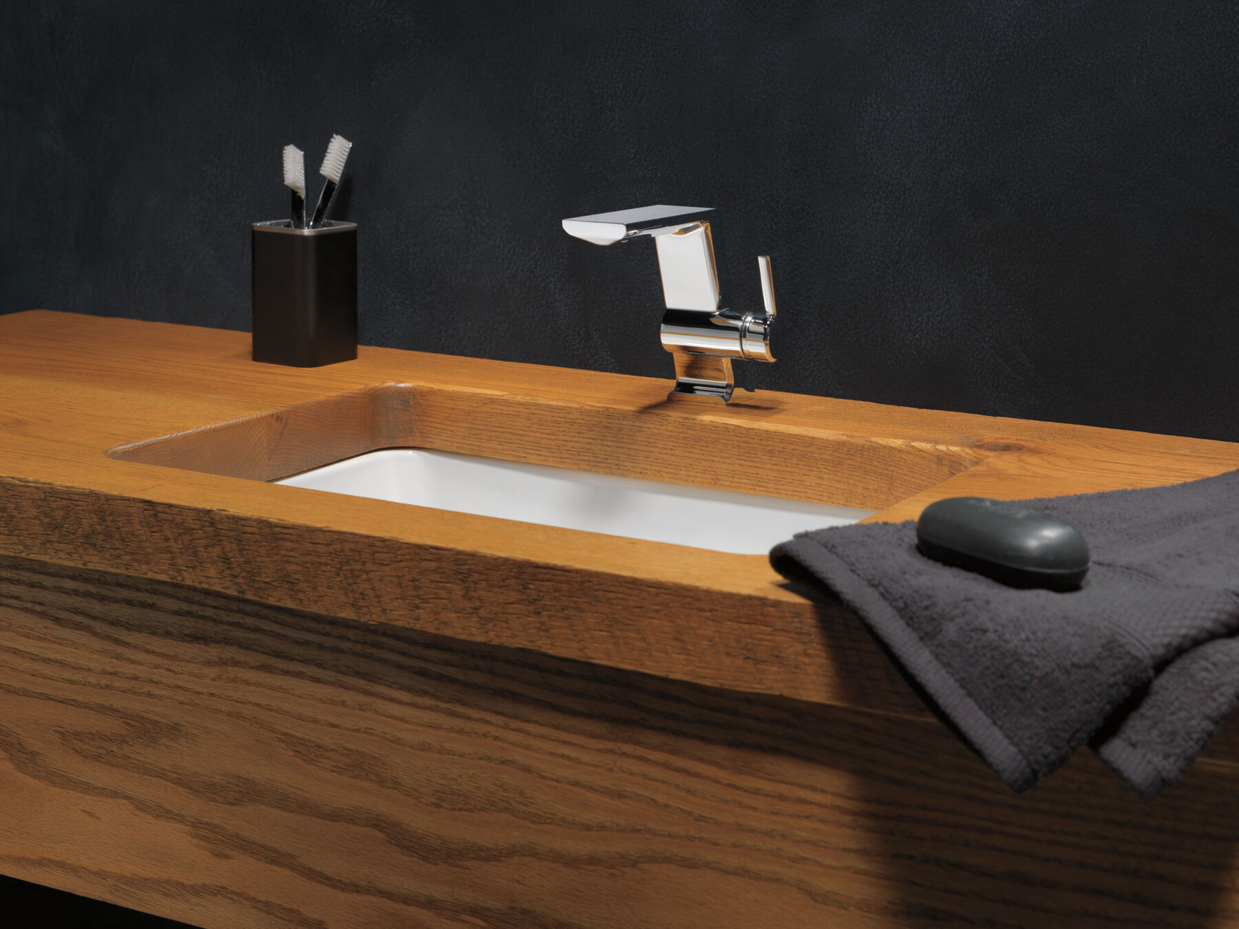 Single Handle Bathroom Faucet