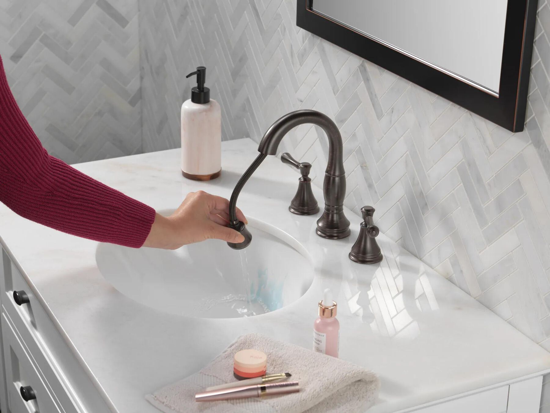 Two Handle Widespread Pull Down Bathroom (Recertified)