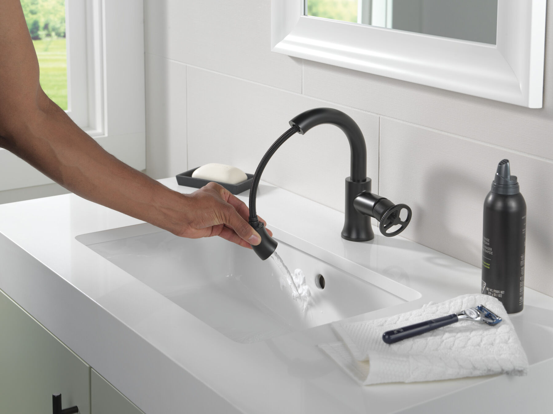 Single Handle Pull Down Bathroom Faucet (Recertified)