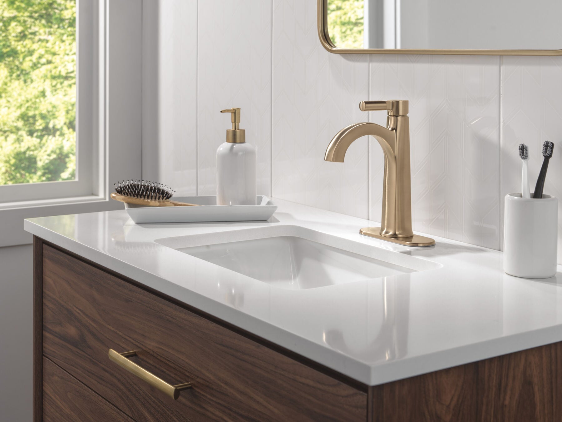 Single Lever - Champagne Bronze (Recertified)