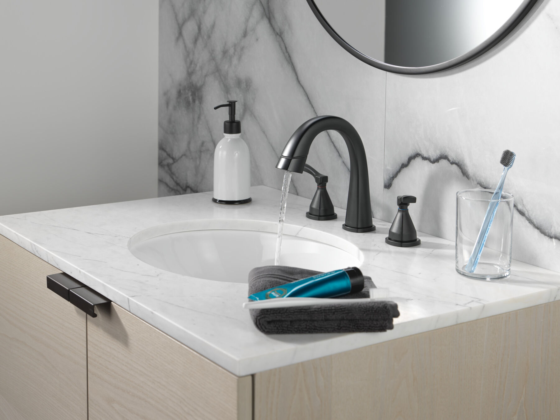 Two Handle Widespreadh Pull Down Bathroo (Recertified)