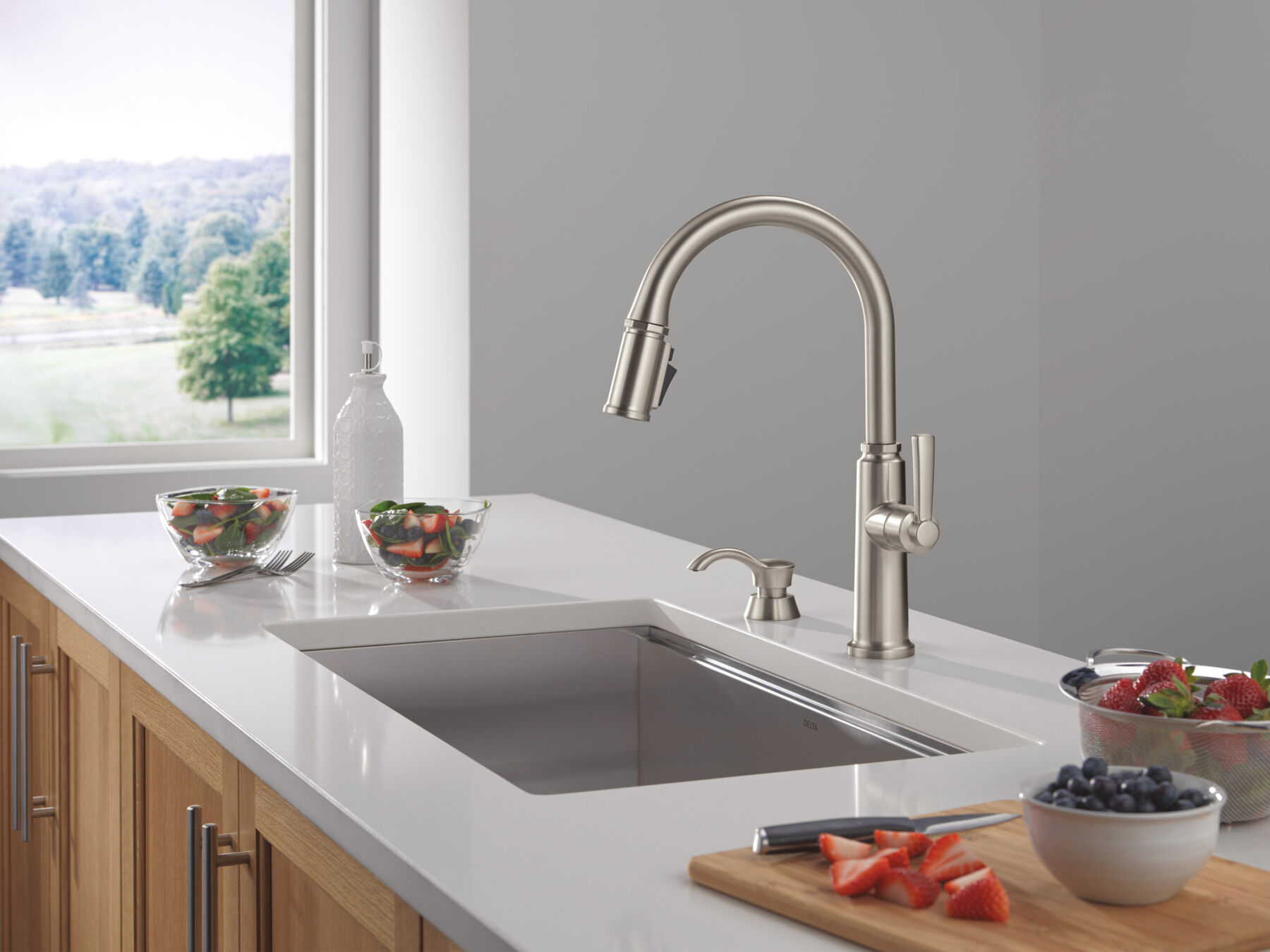 Single Handle Kitchen Pull-Down Faucet w/ Soap Dispenser