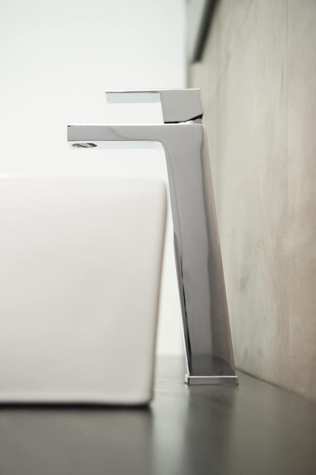 Single Handle Vessel Bathroom Faucet