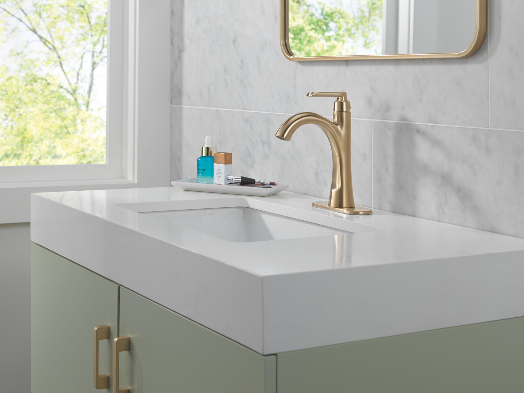 Single Handle Bath Faucet (Recertified)