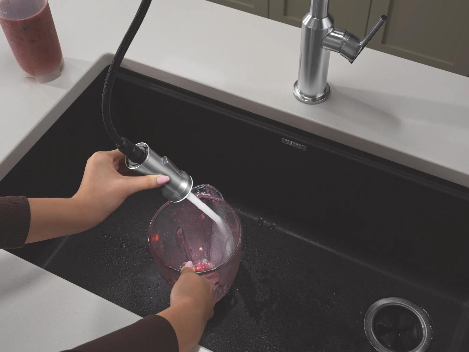 Single Handle Pull-Down Kitchen Faucet With Spring Spout