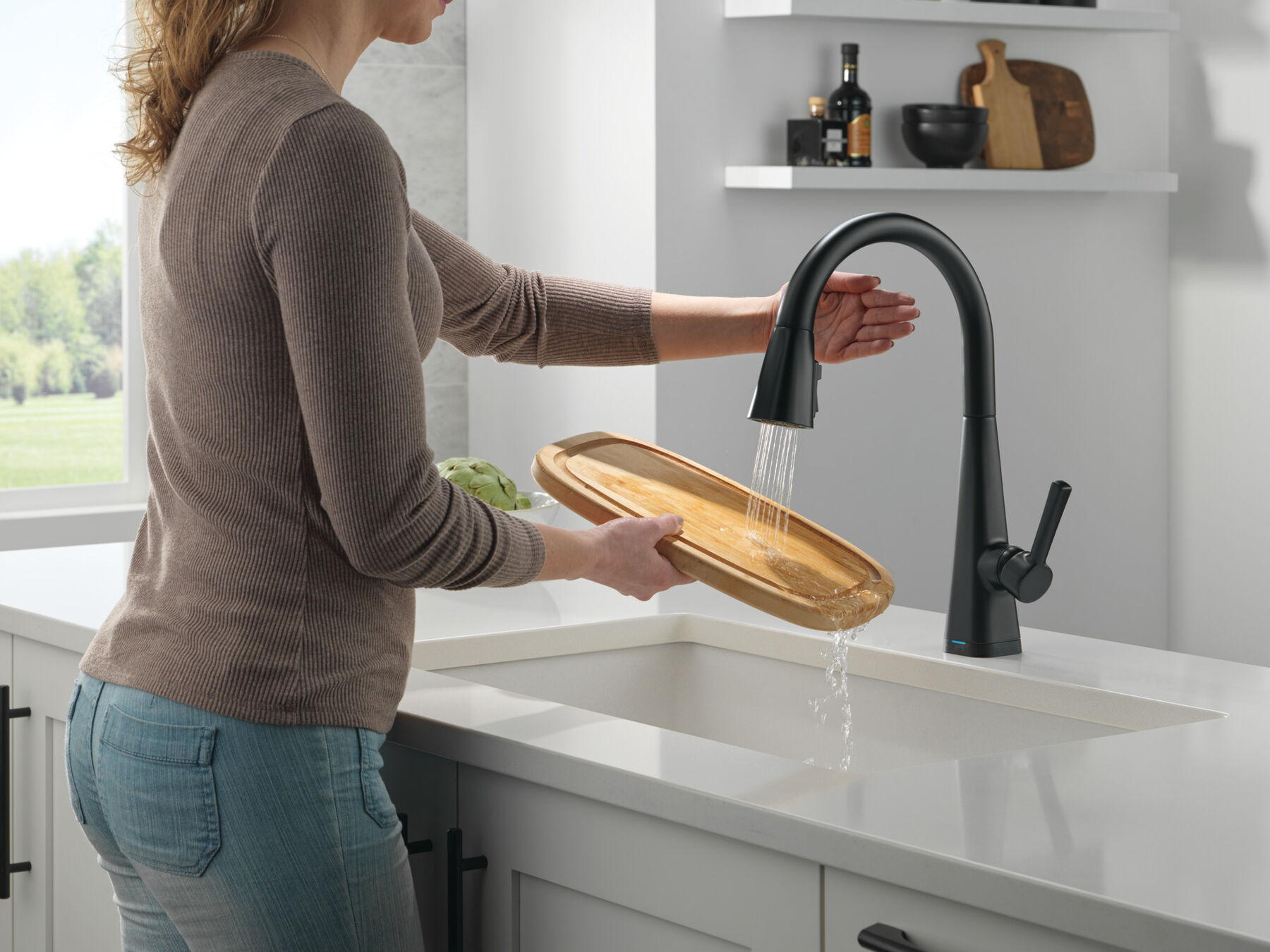 Single-Handle Pull-Down Kitchen Faucet with Touch<sub>2</sub>O&reg; Technology