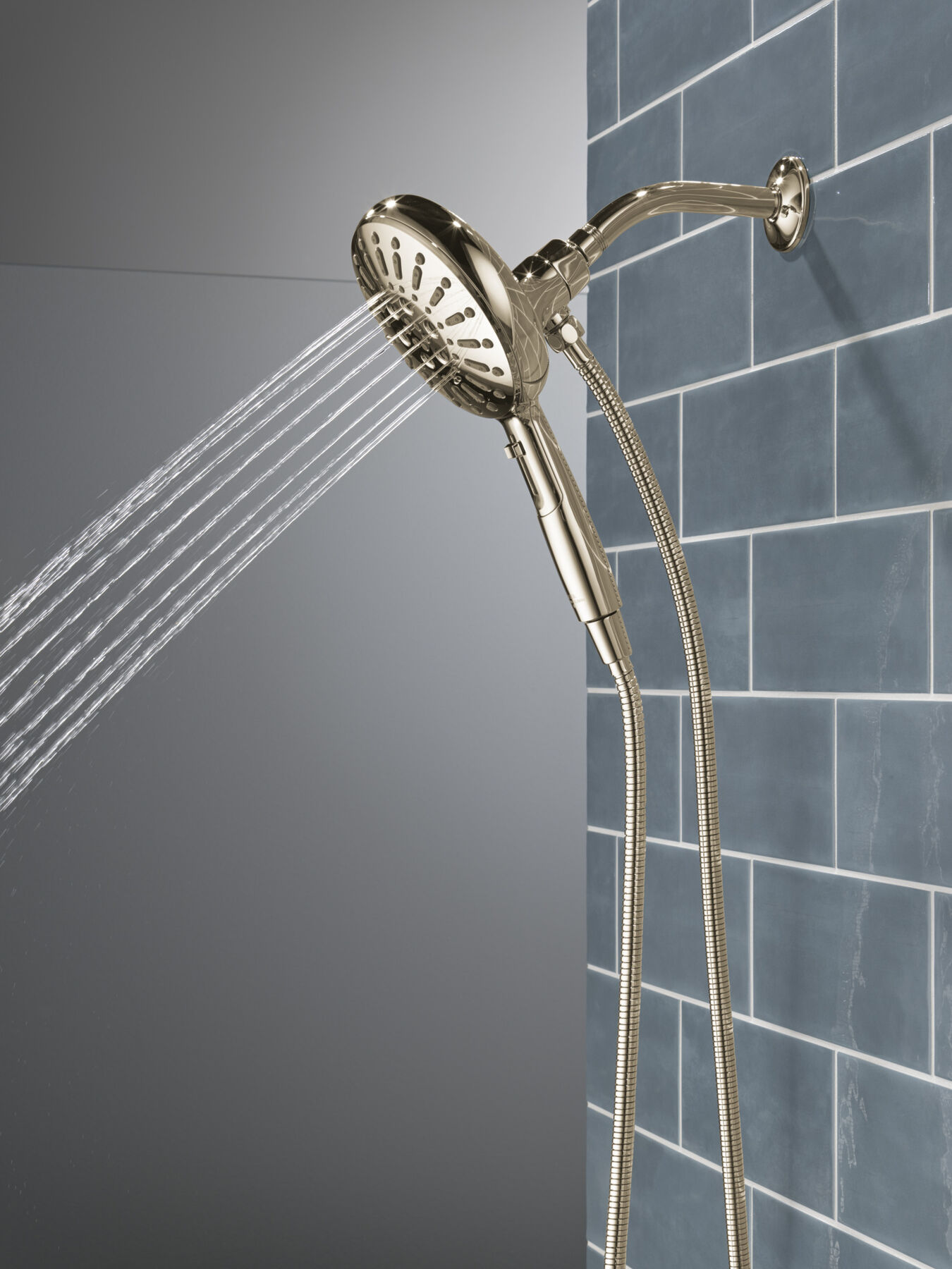 7-Setting SureDock&reg; Magnetic Hand Shower