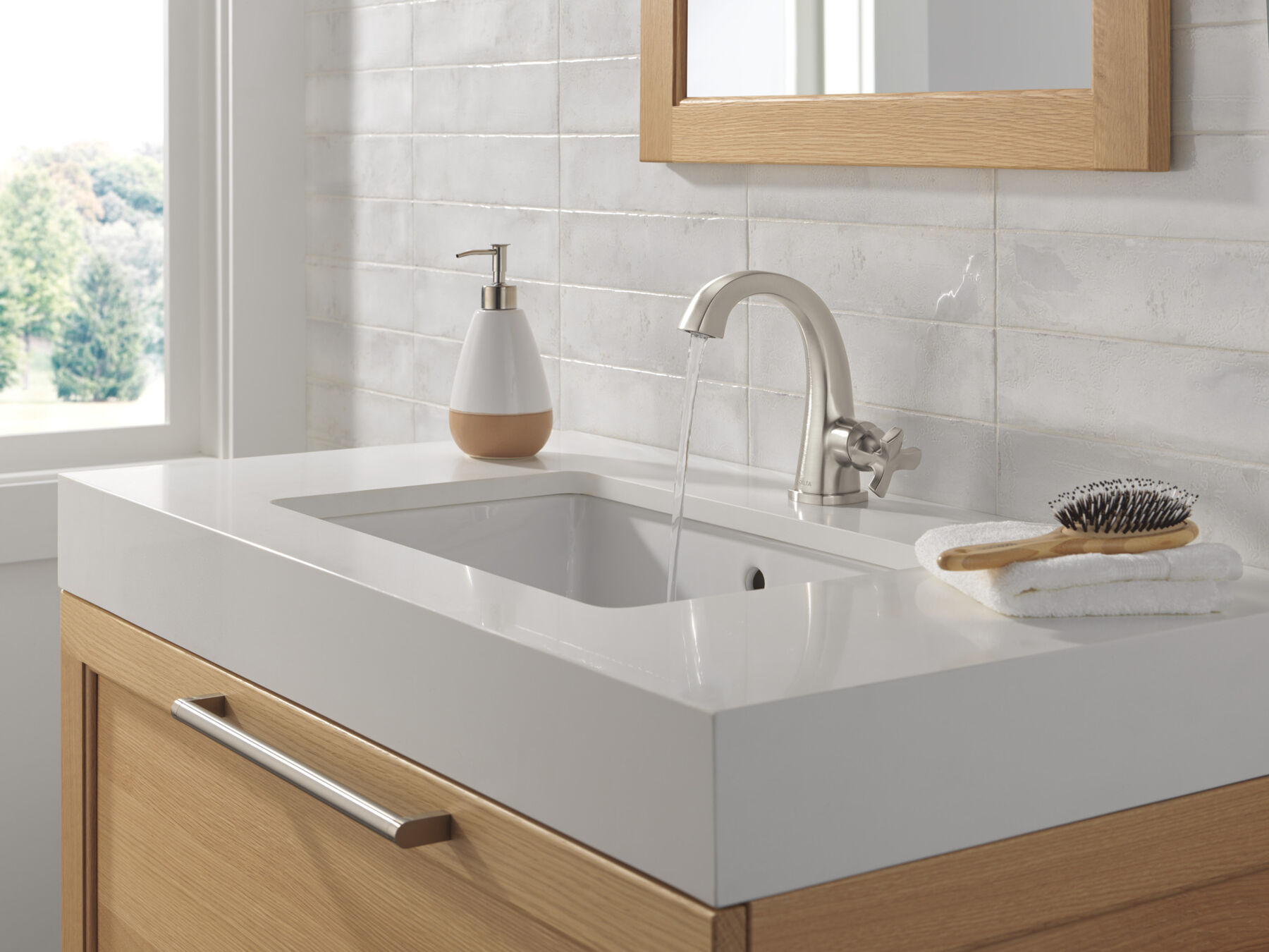 Single Handle Bathroom Faucet