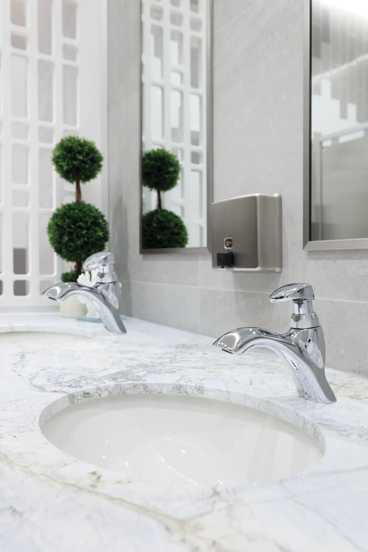 ADA Lever Metering Faucet with Mixing Tee