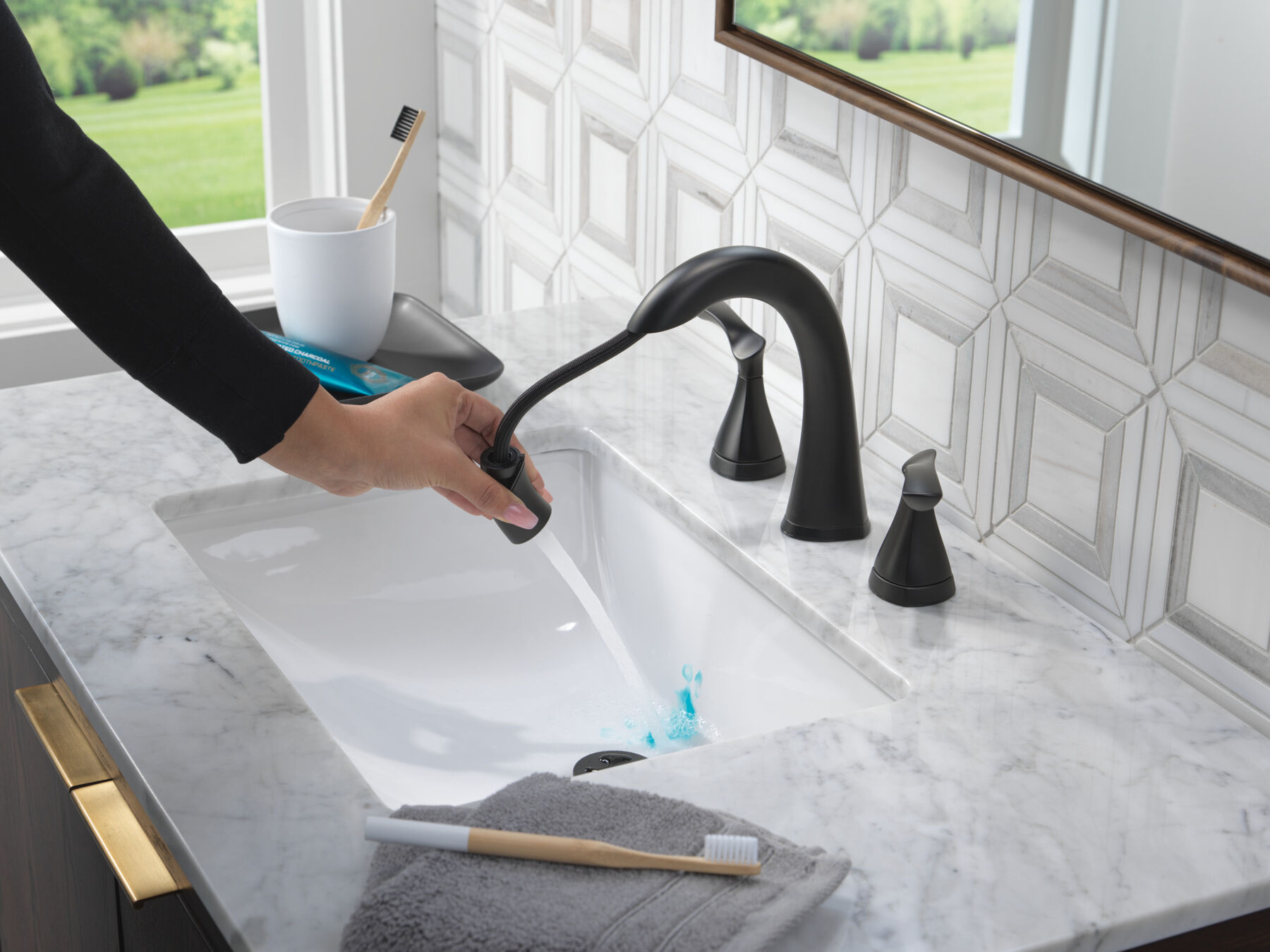 Two Handle Widespread Pull-Down Bathroom Faucet