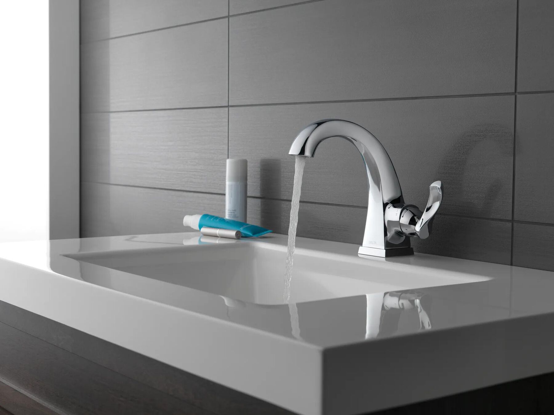 Single Handle Bathroom Faucet