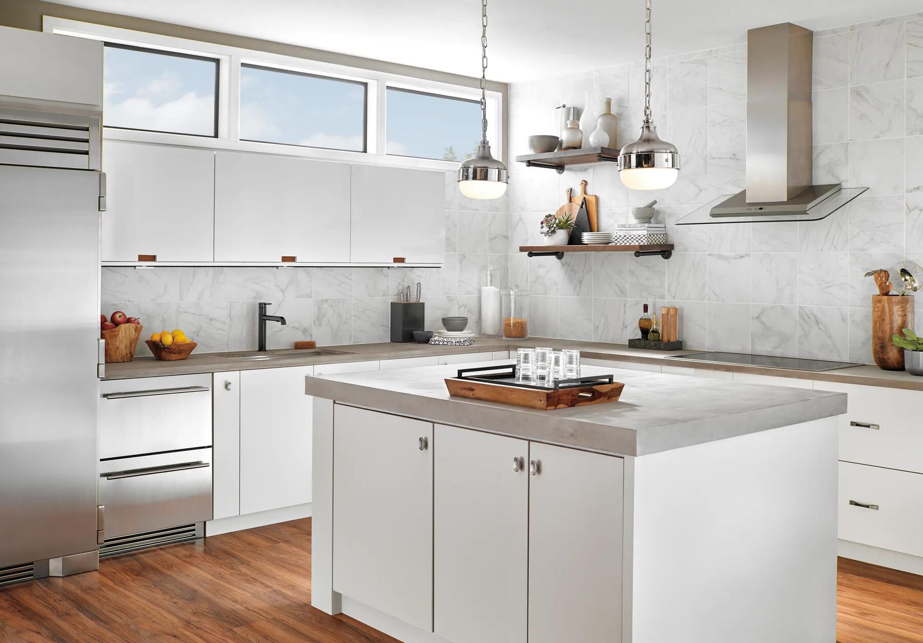 Single Handle Pull-Out Kitchen Faucet