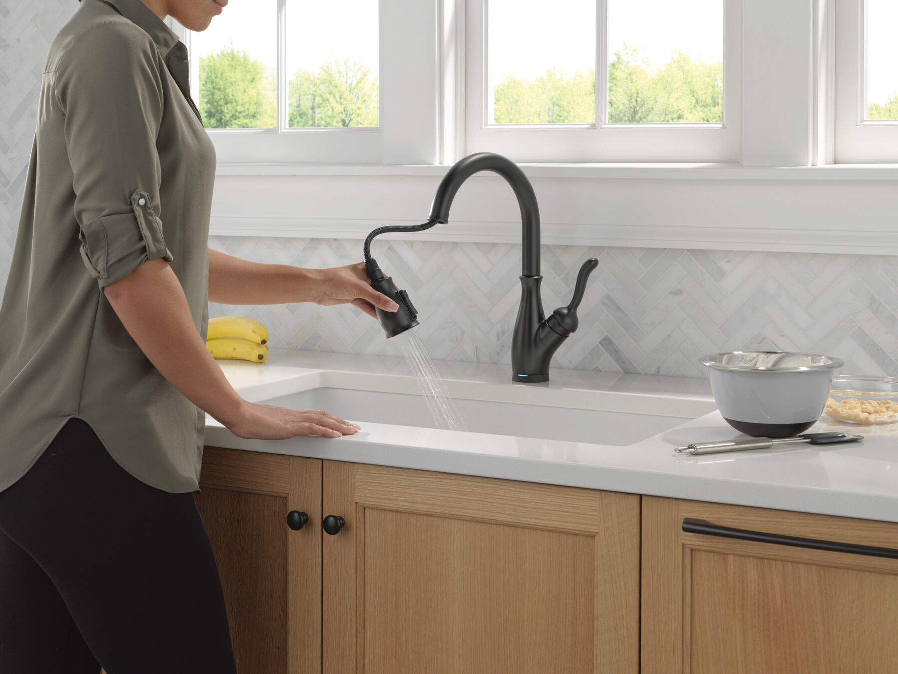VoiceIQ&reg; Kitchen Faucet with Touch<sub>2</sub>O&reg; Technology with Touchless Technology