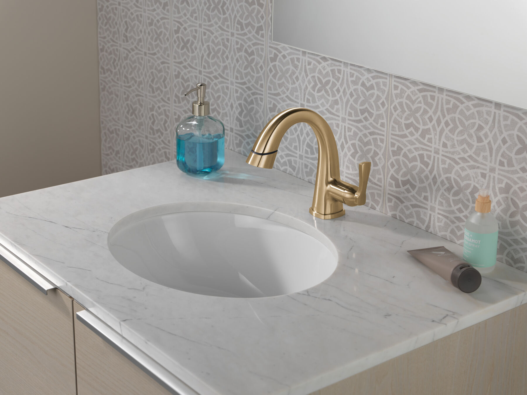 Single Handle Pull Down Bathroom Faucet