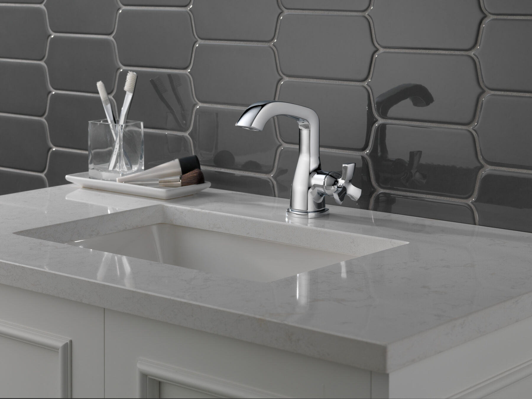 Single Handle Bathroom Faucet