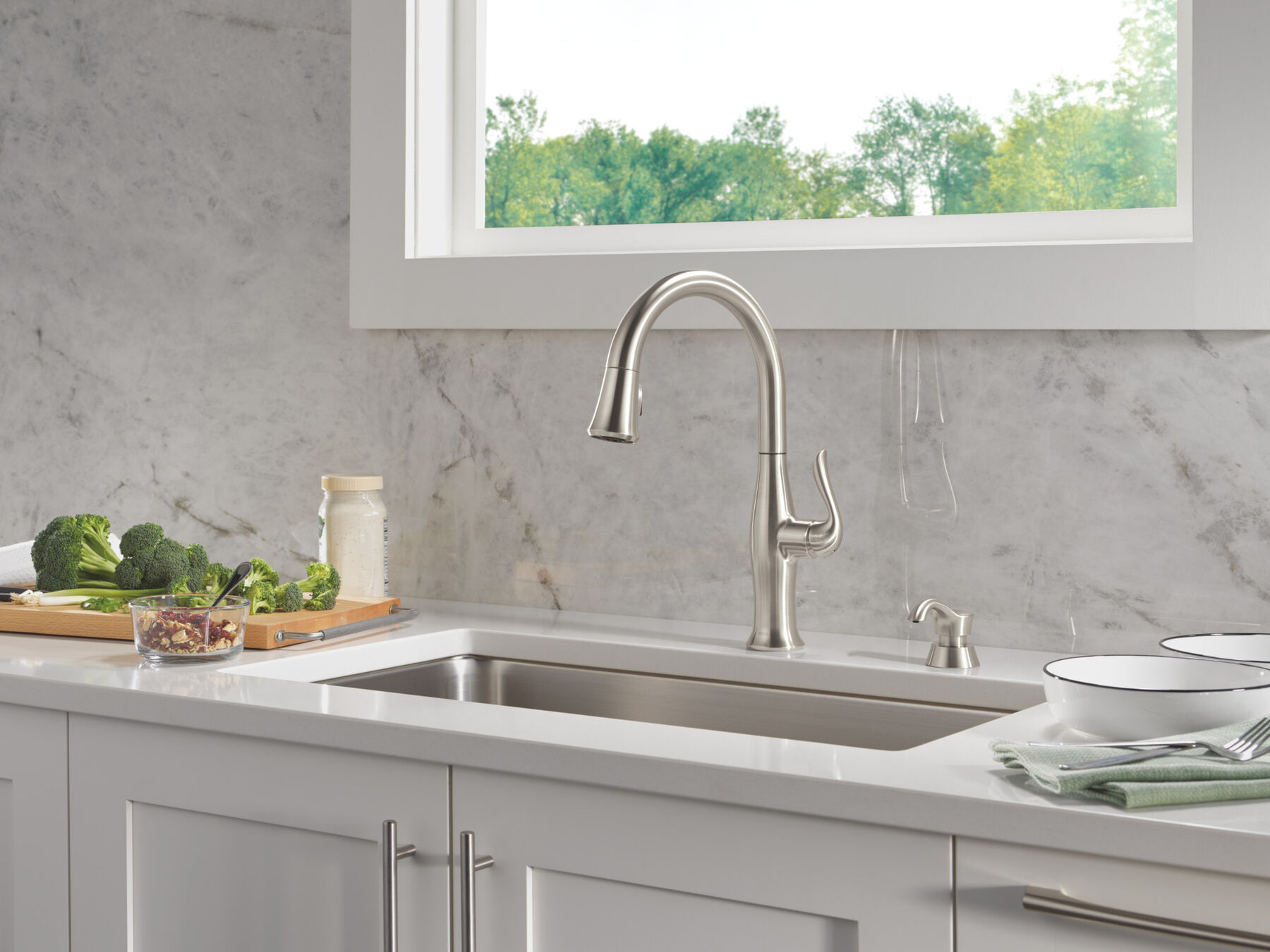 Pull-Down Kitchen 1 Handle with Soap Dispenser Bundle