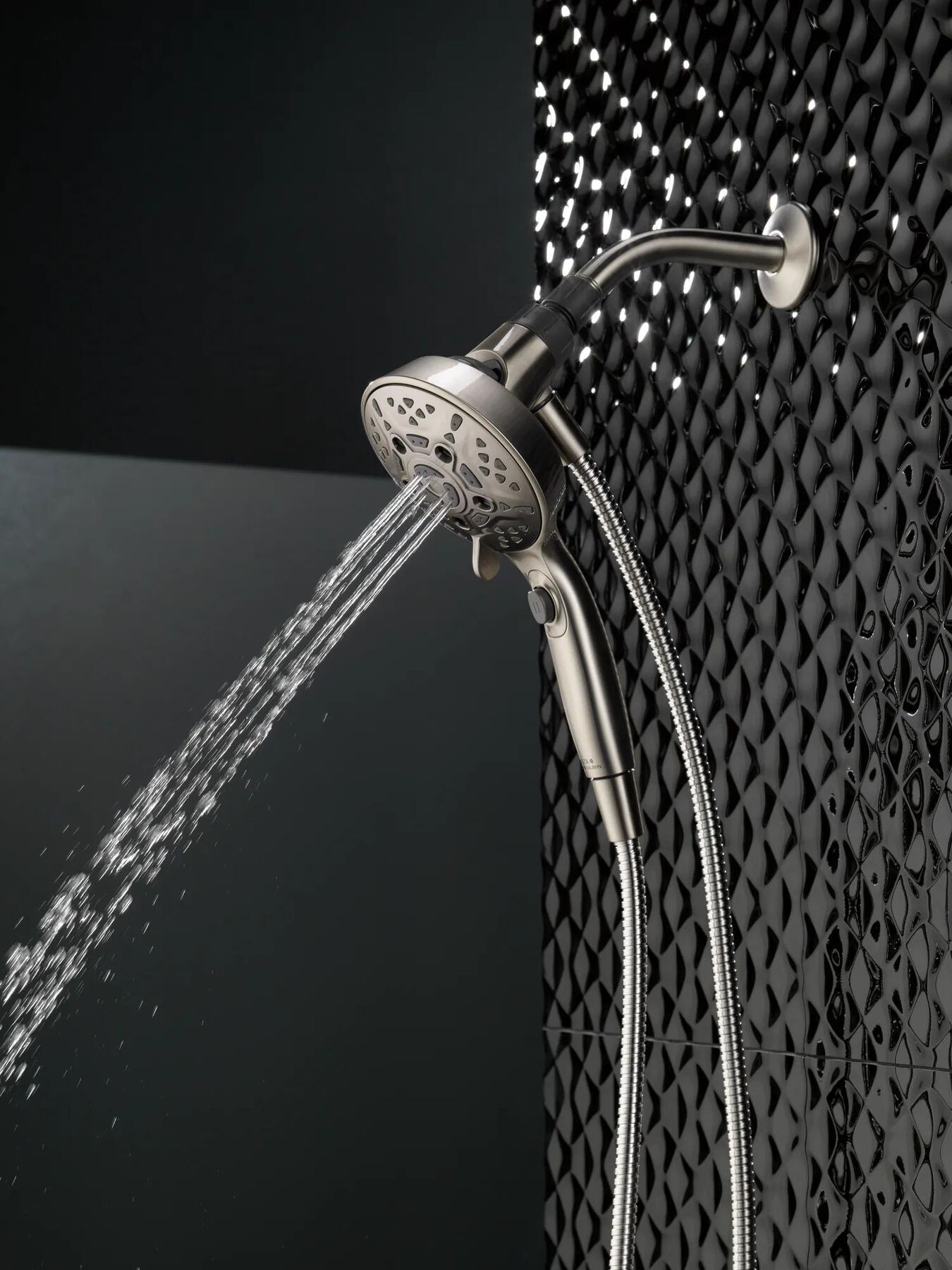 SureDock&trade; 7-Setting Hand Shower