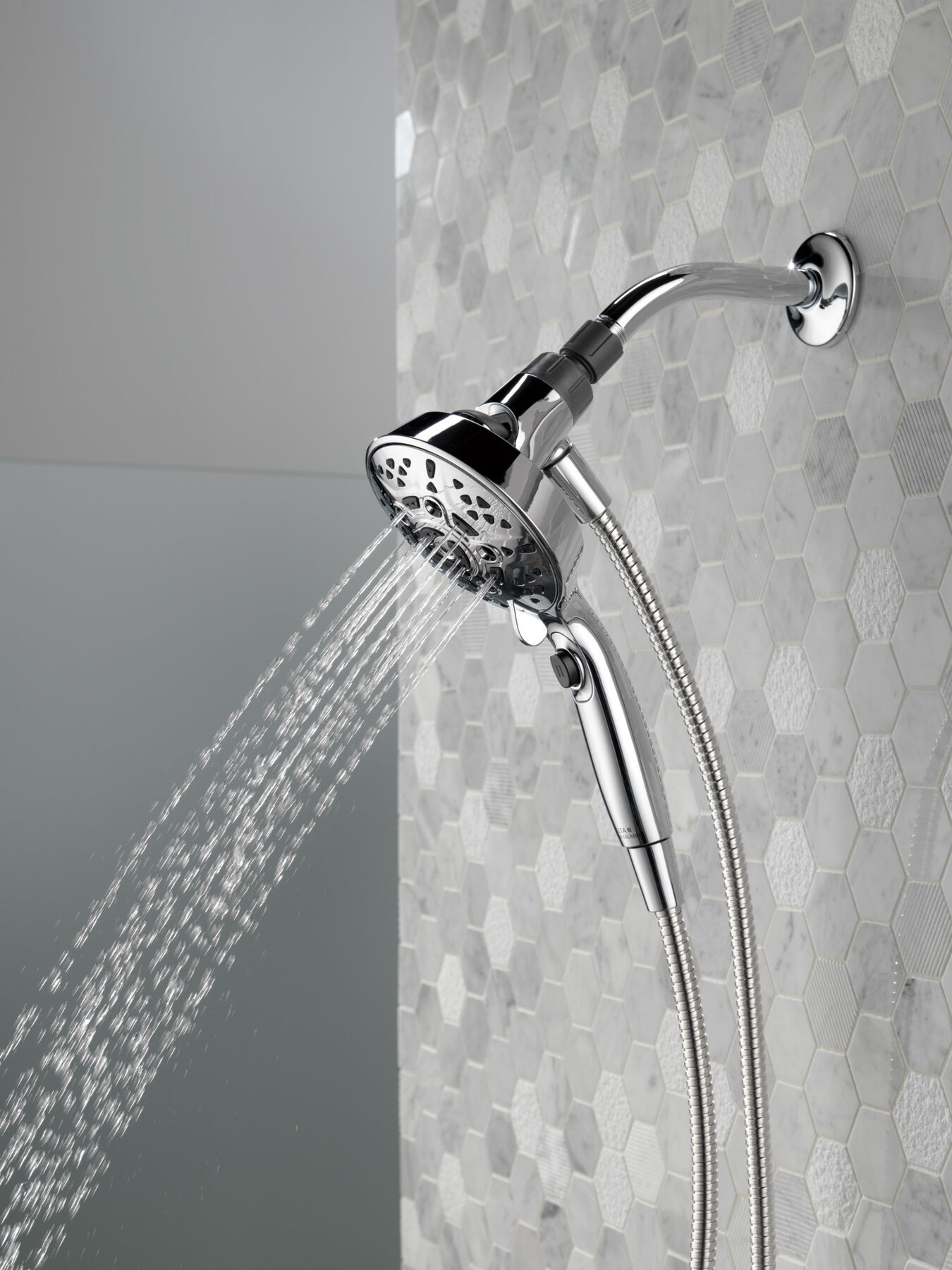 SureDock&reg; 7-Setting Hand Shower (Recertified)
