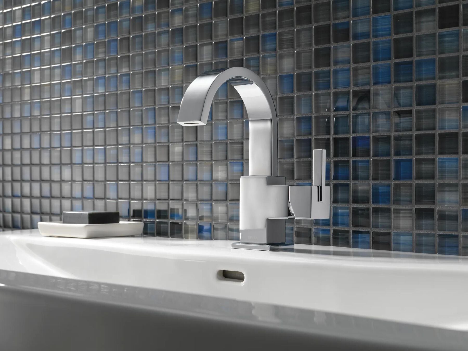 Single Handle Bathroom Faucet