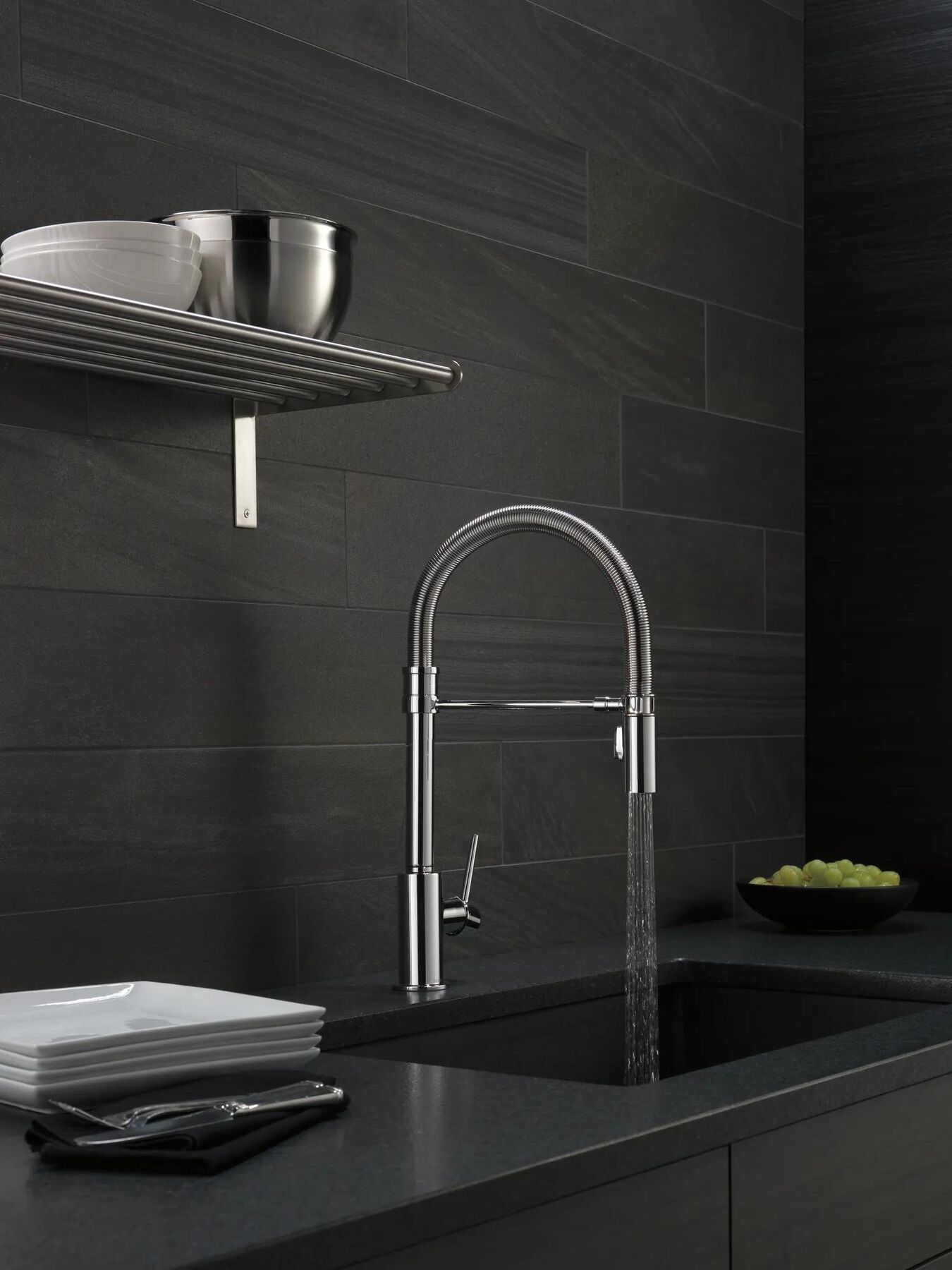 Single-Handle Pull-Down Spring Kitchen Faucet