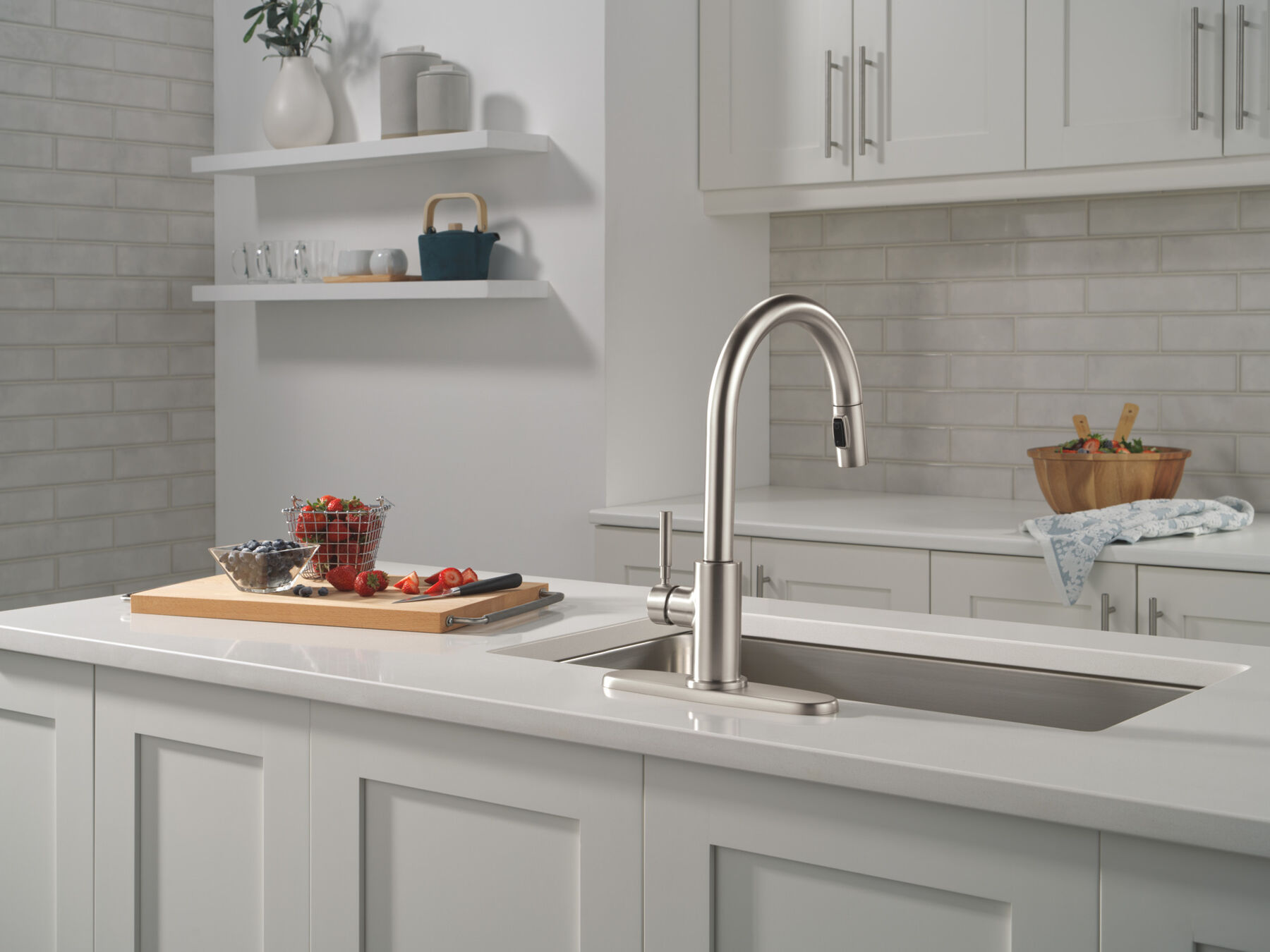 Single Handle Pull-Down Kitchen Faucet&nbsp;