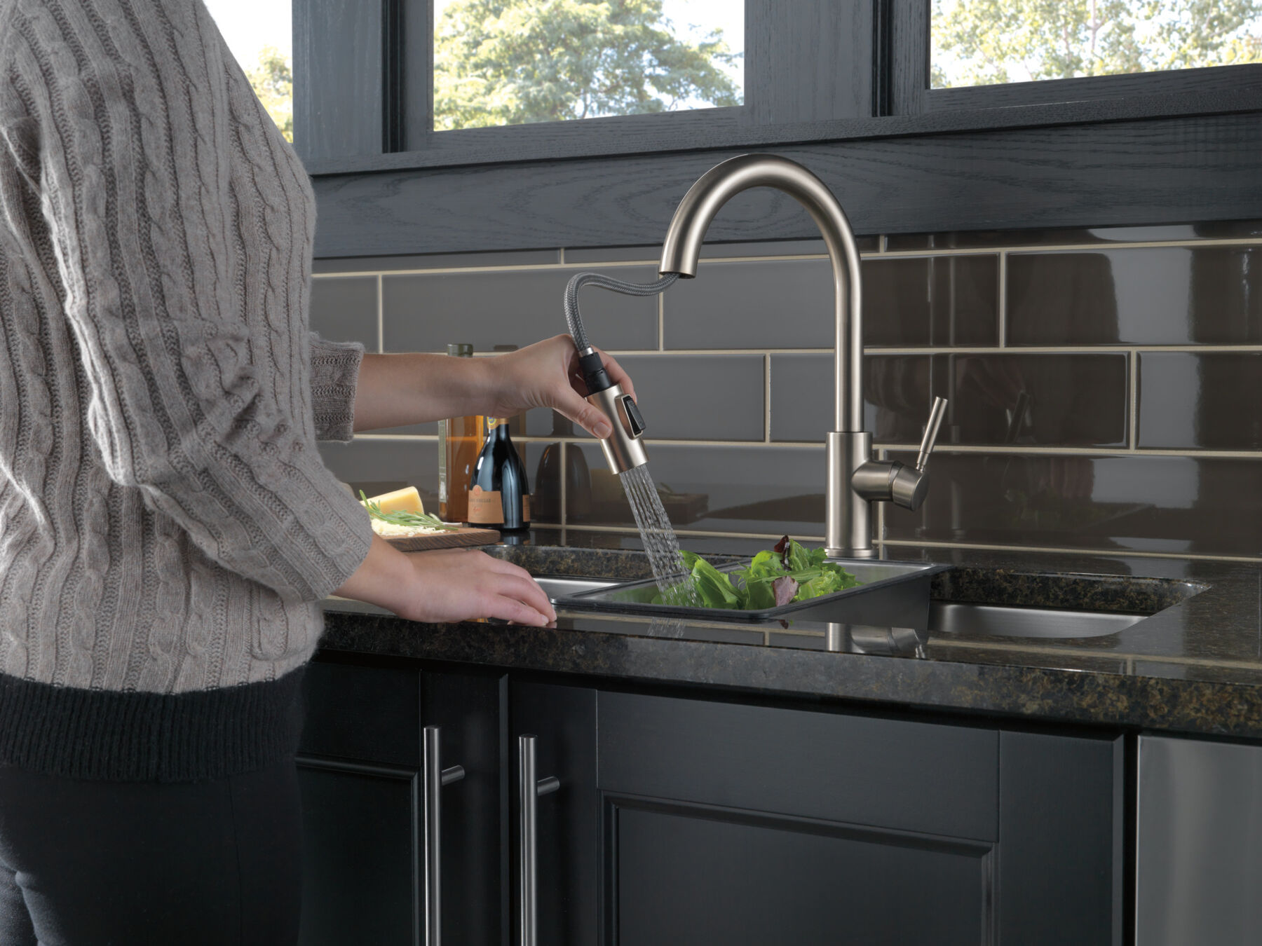Single Handle Pull-Down Kitchen Faucet with Soap Dispenser (Recertified)