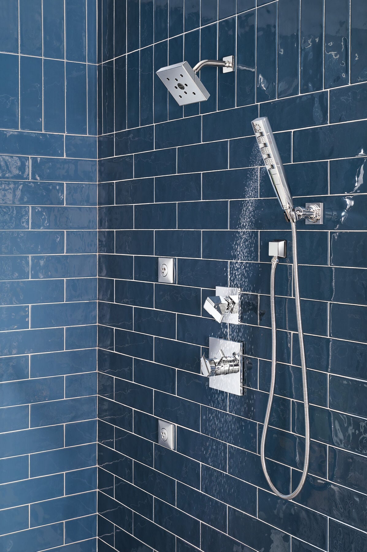 H<sub>2</sub>Okinetic&reg; 4-Setting Wall Mount Hand Shower