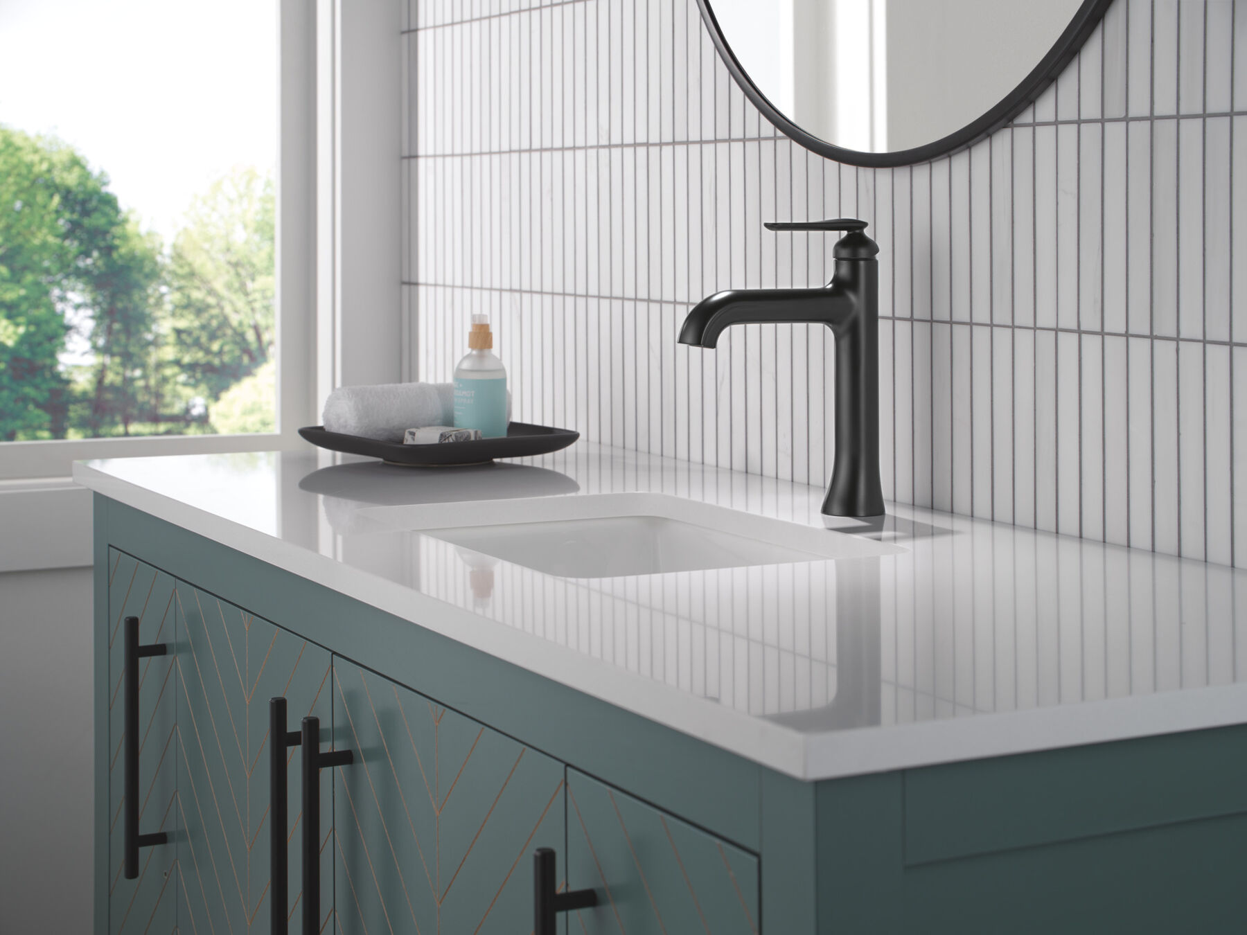 Single Handle Mid-Height Bathroom Faucet