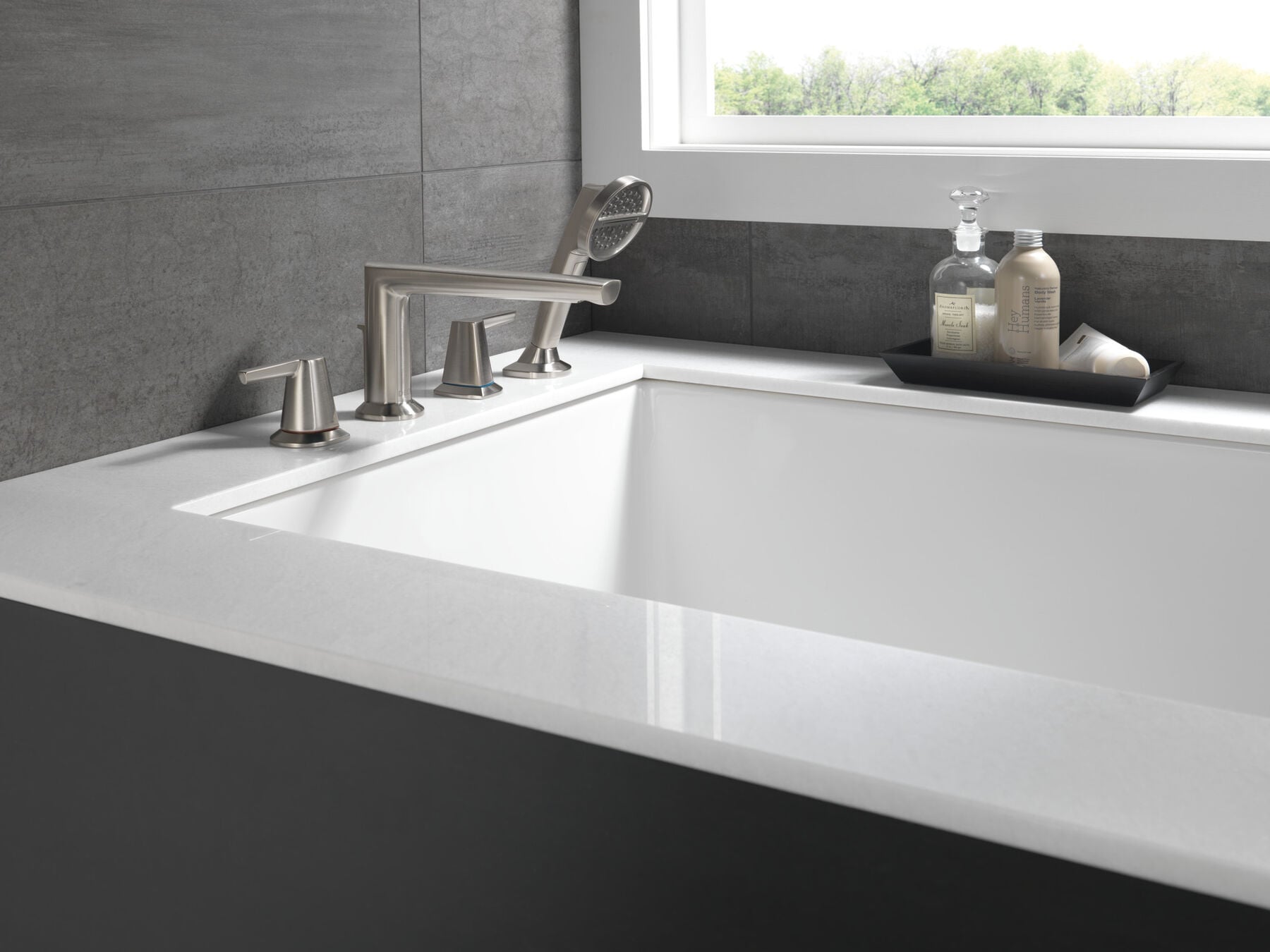 4-Hole Roman Tub Trim with Hand Shower