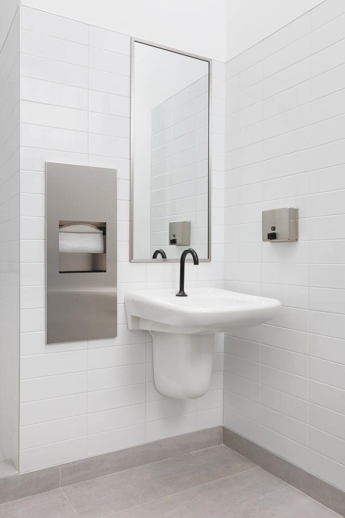 Electronic Lavatory Faucet with Proximity&reg; Sensing Technology - Hardwire Operated