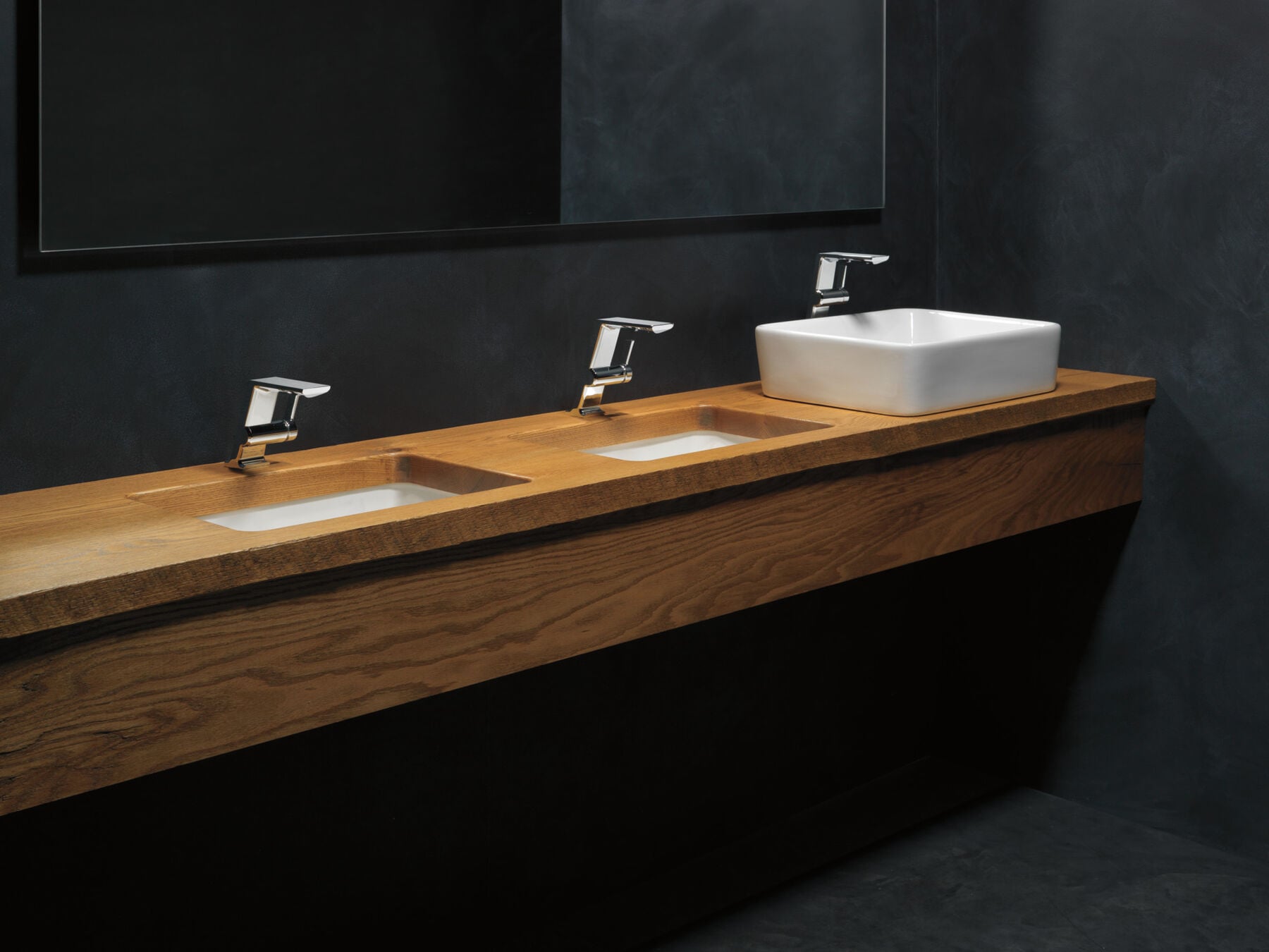 Single Handle Mid-Height Vessel Bathroom Faucet