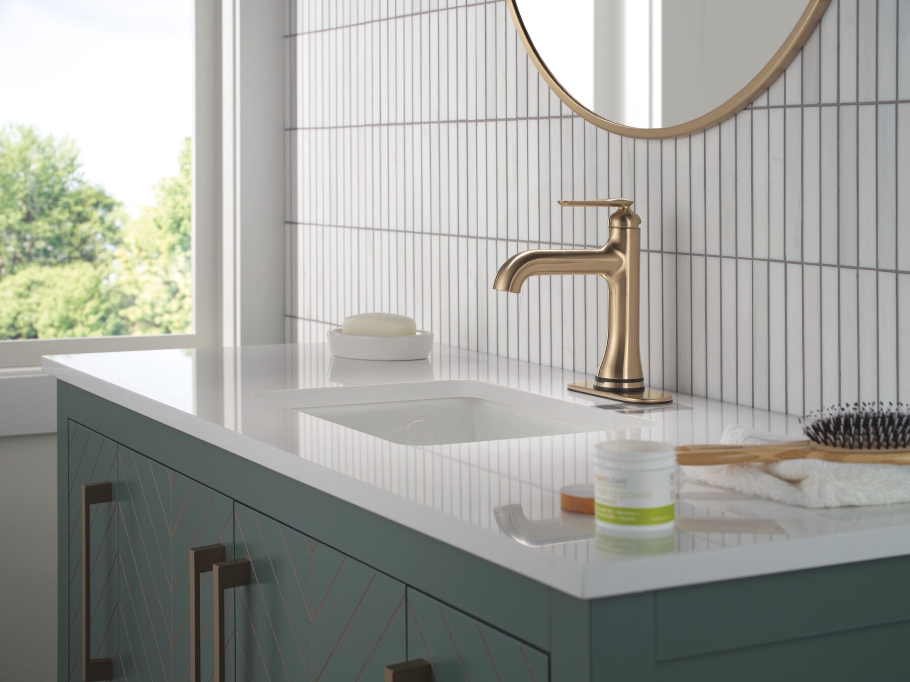 Single Handle Bathroom Faucet with Touch20 with Touchless Technology