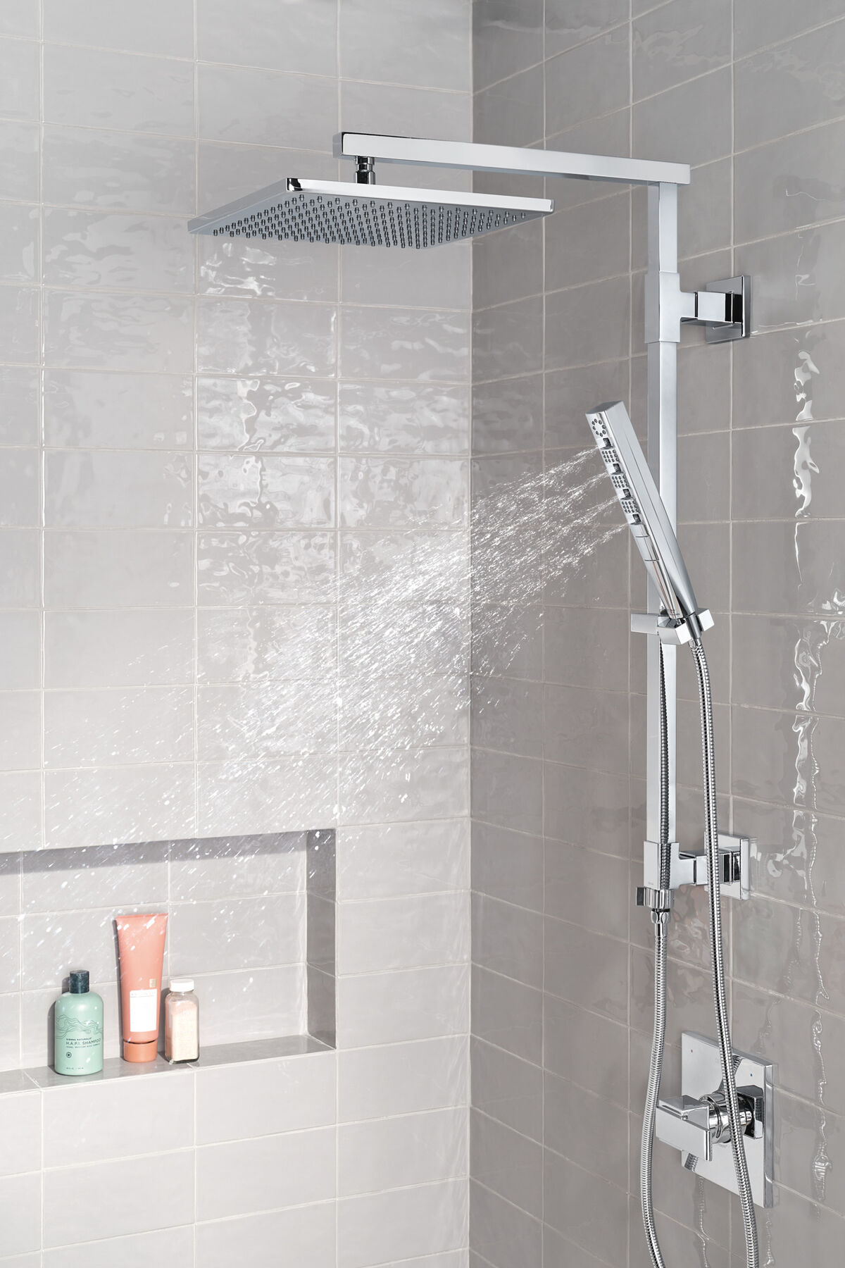 Emerge&reg; 26" Angular Shower Column