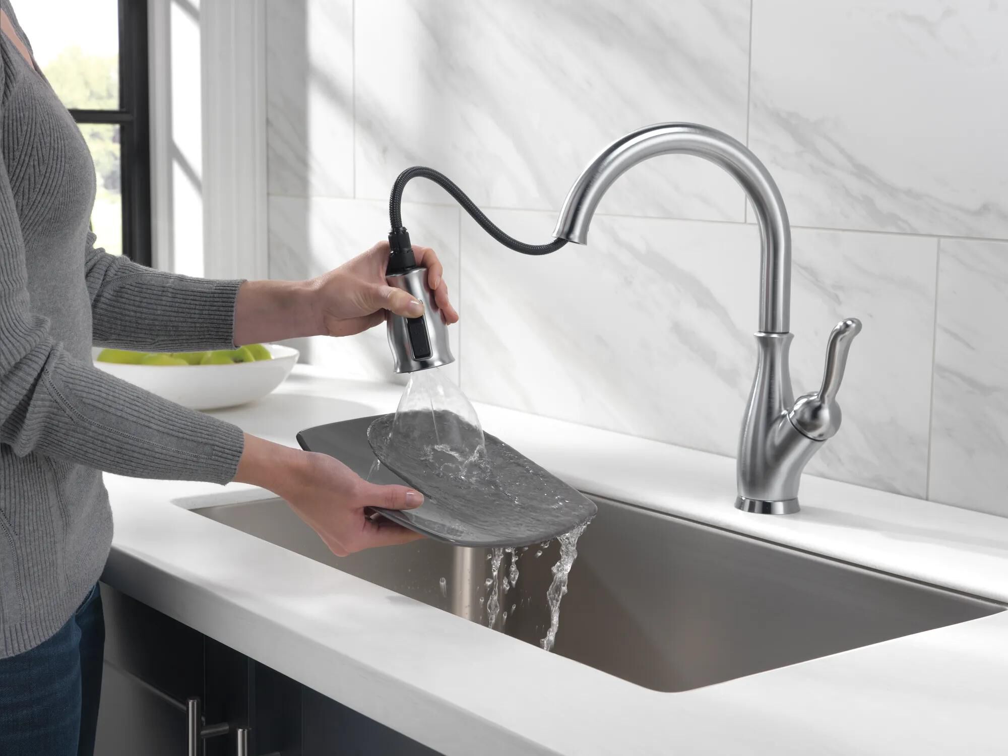 Single Handle Pull-Down Kitchen Faucet with ShieldSpray