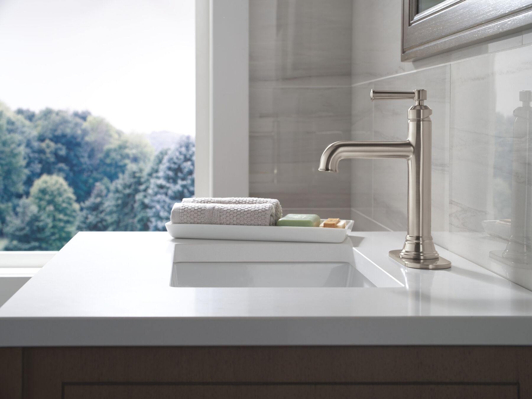 Single Handle Bathroom Faucet