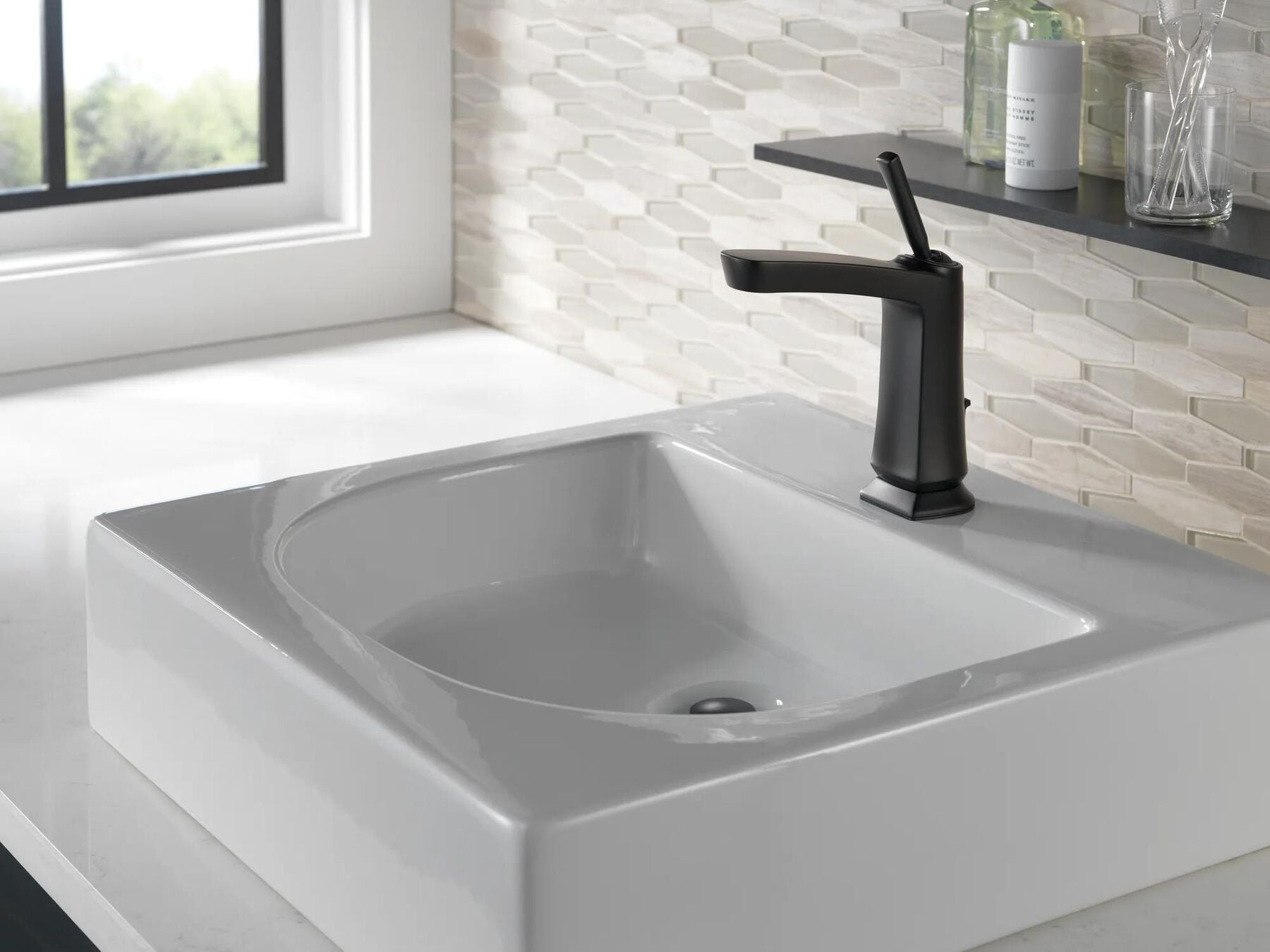 Single Handle Centerset Bathroom Faucet