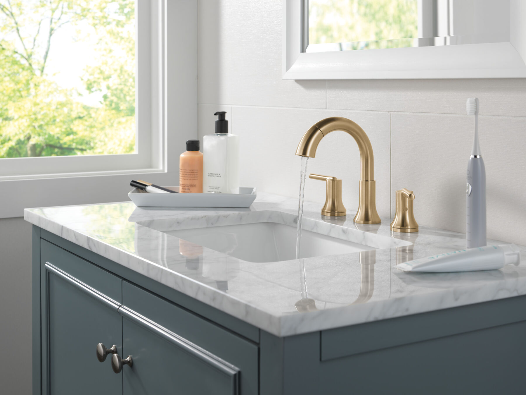 Two Handle Widespread Pull Down Bathroom (Recertified)