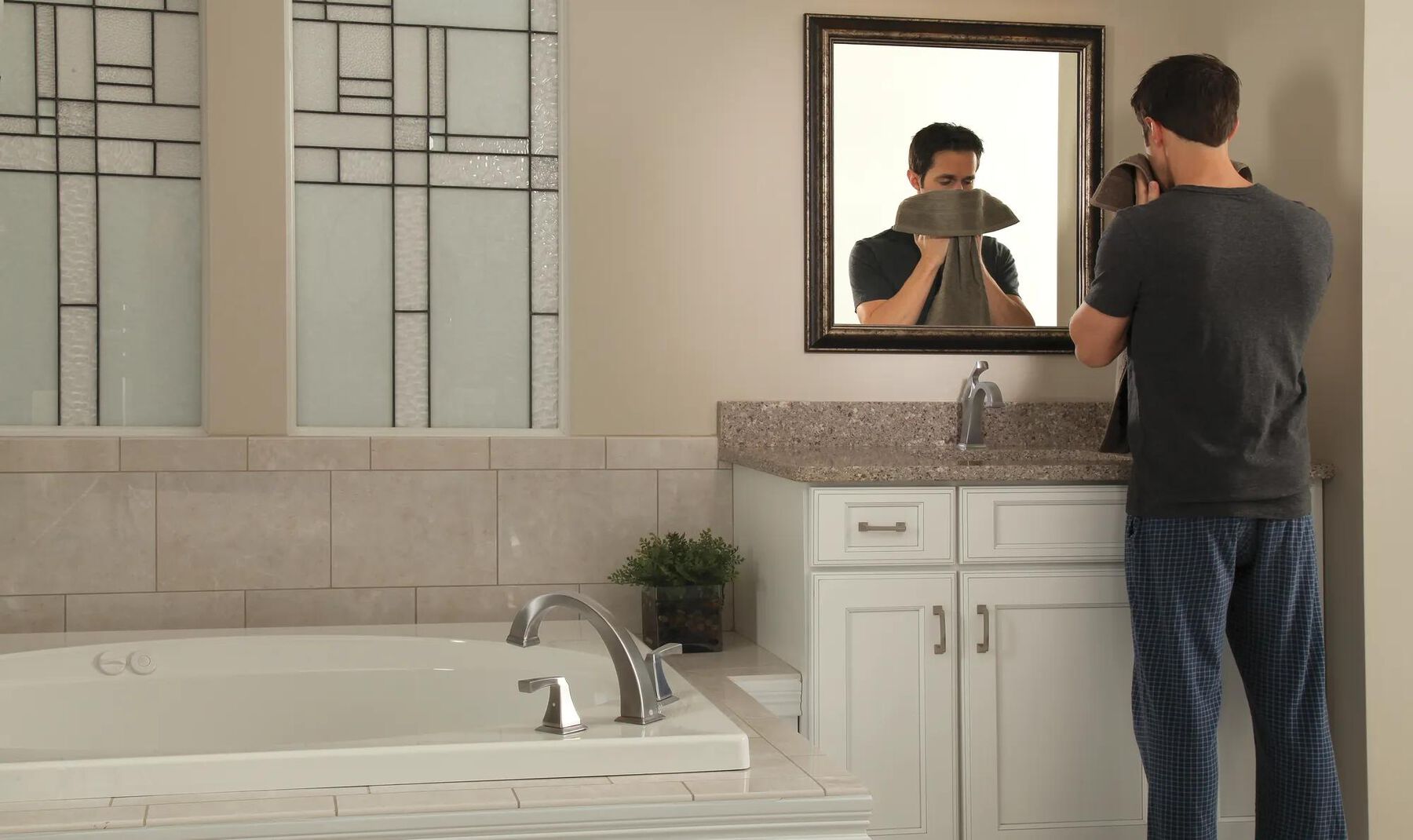 Single Handle Bathroom Faucet