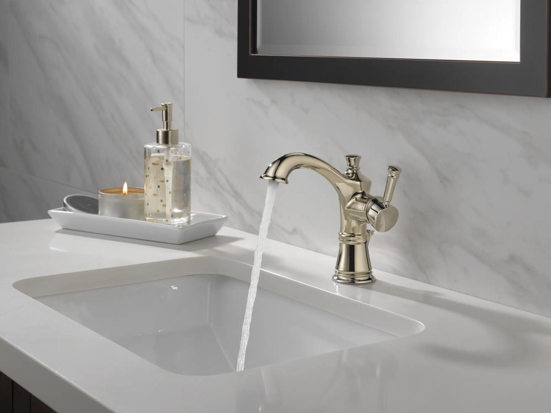 Single Handle Centerset Bathroom Faucet