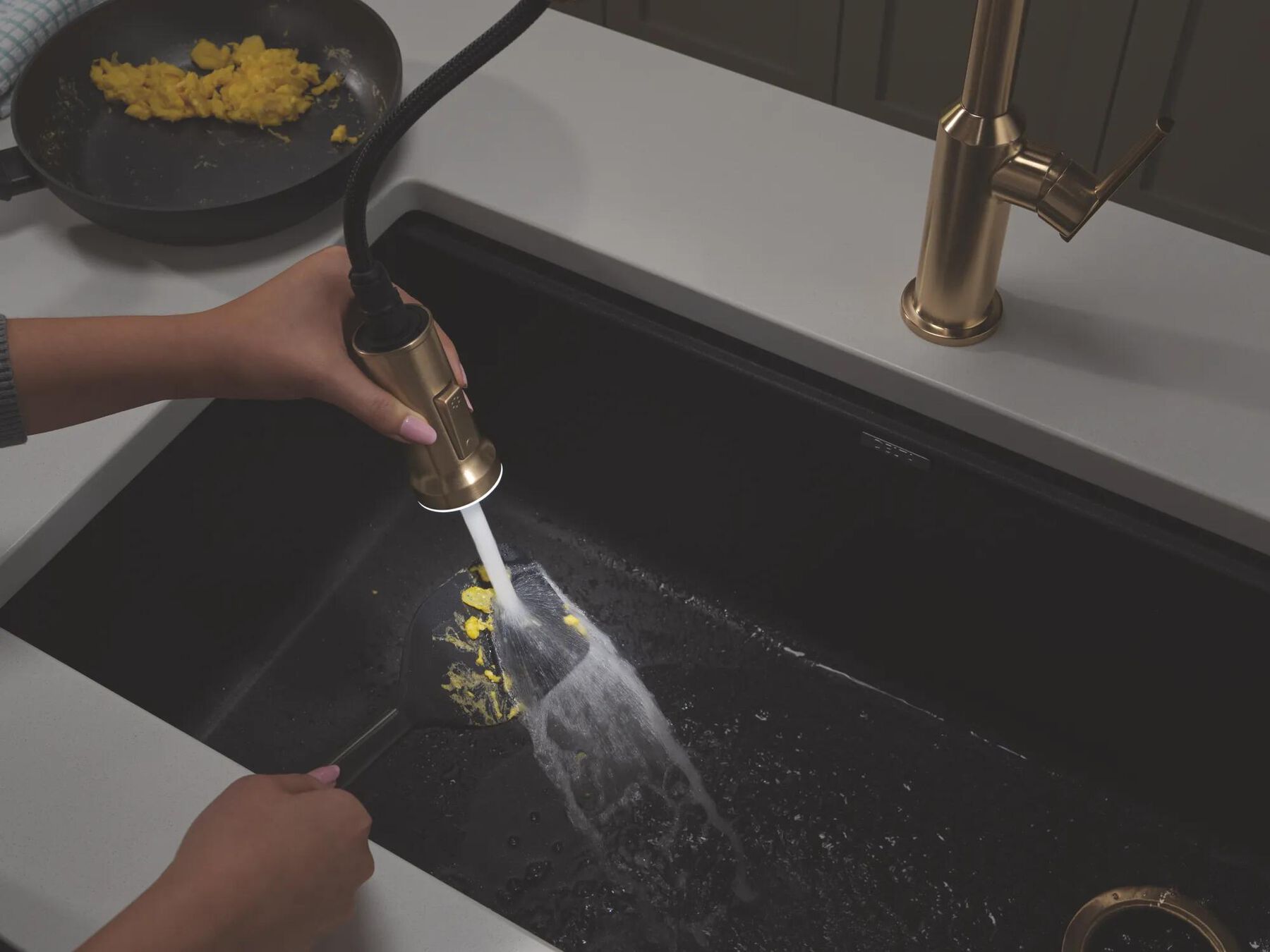 Single Handle Pull-Down Kitchen Faucet With Spring Spout