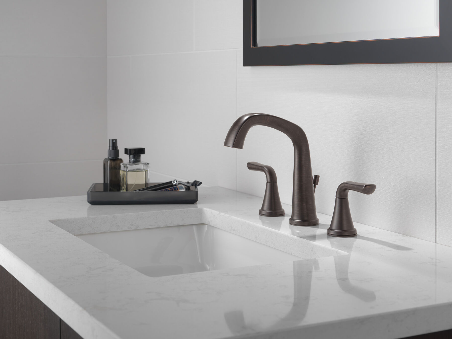 Two Handle Widespread Bathroom Faucet