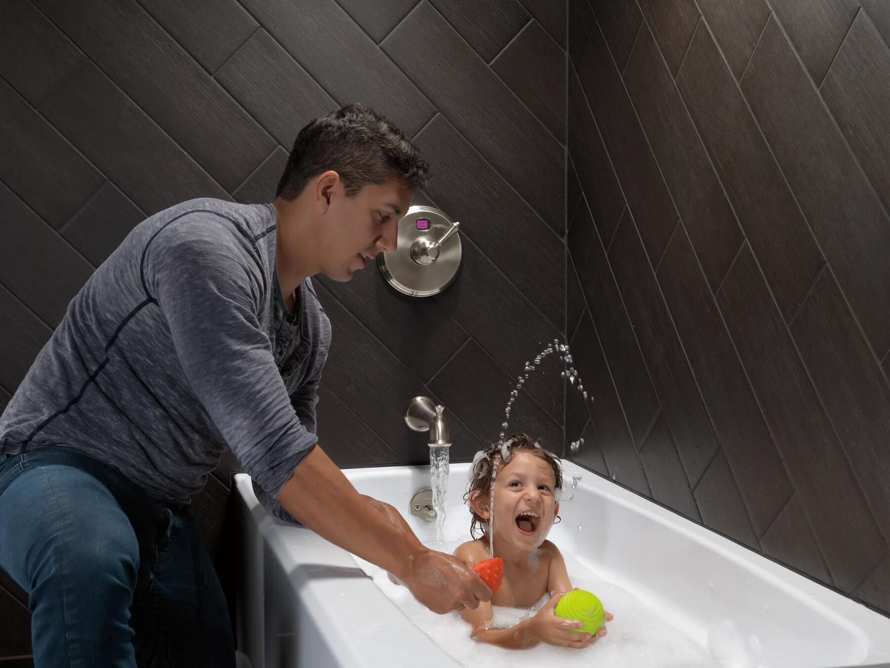 Tub Spout - Pull-Up Diverter