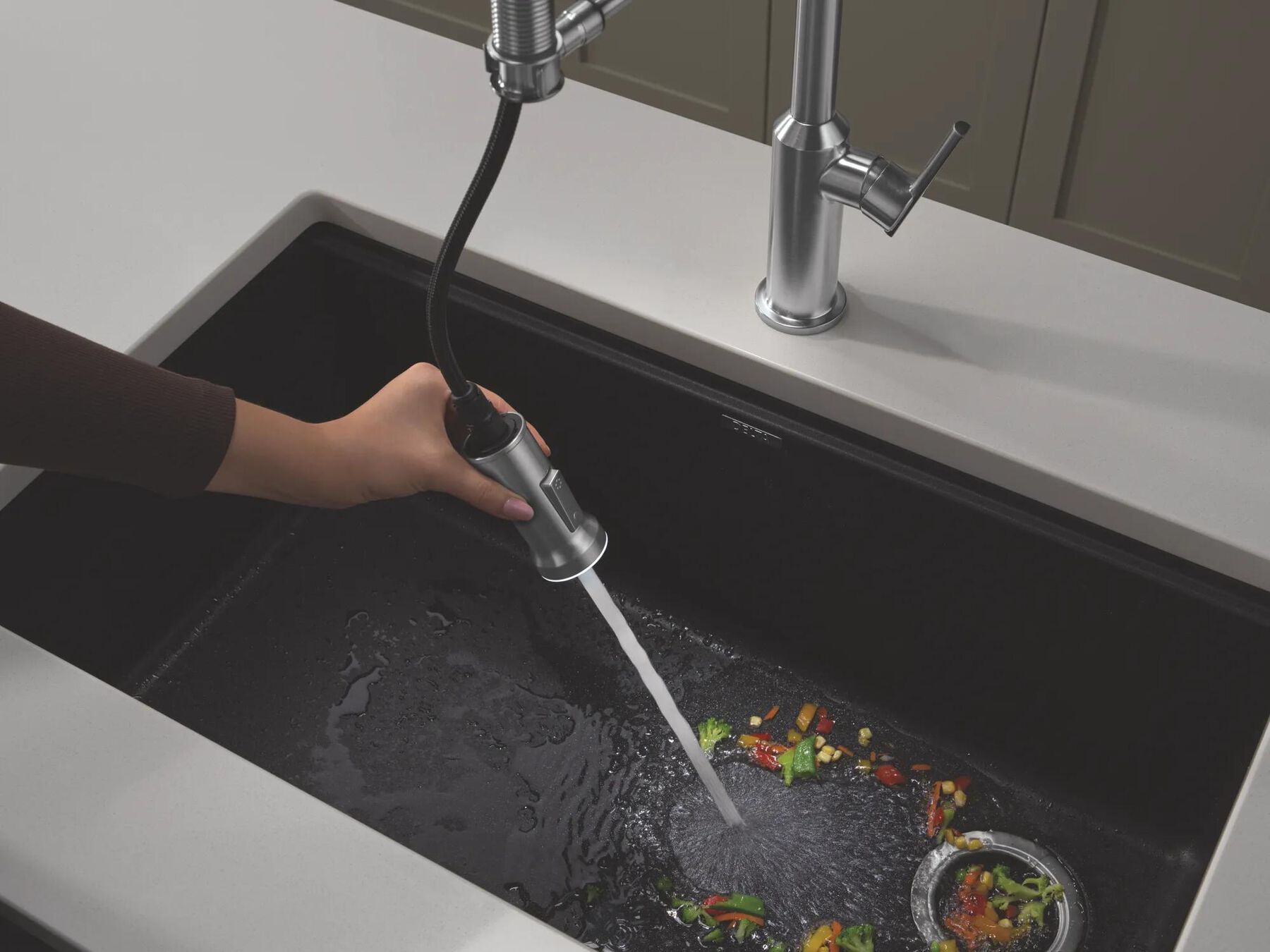 Single Handle Pull-Down Kitchen Faucet With Spring Spout
